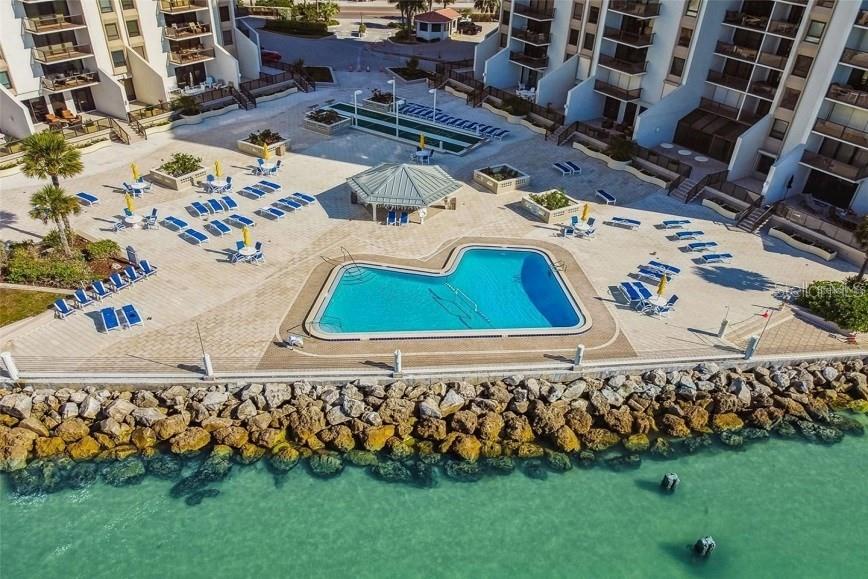 Image 4 of 39 For 440 Gulfview Boulevard 1004