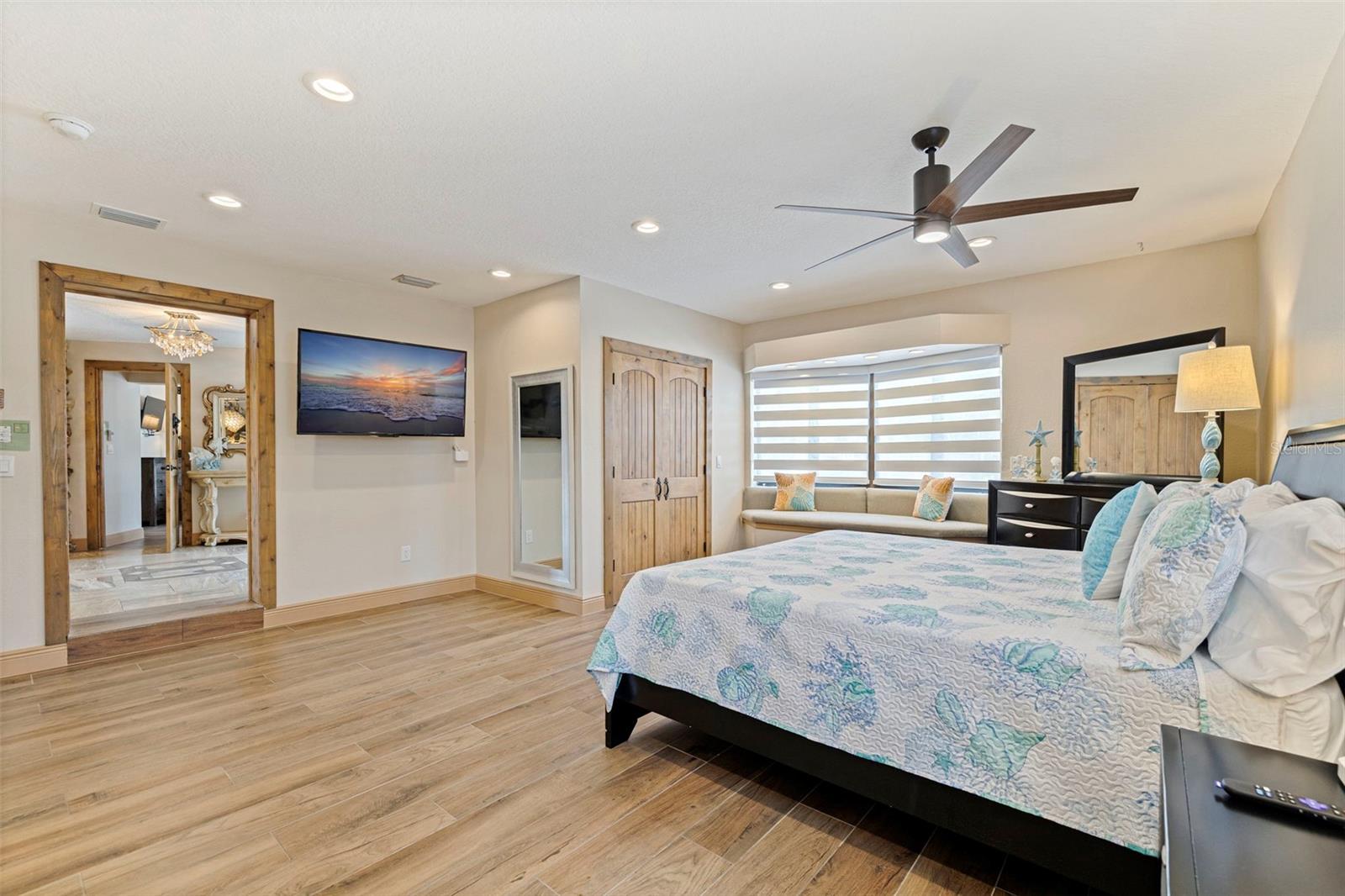 Image 27 of 60 For 357 La Hacienda Drive