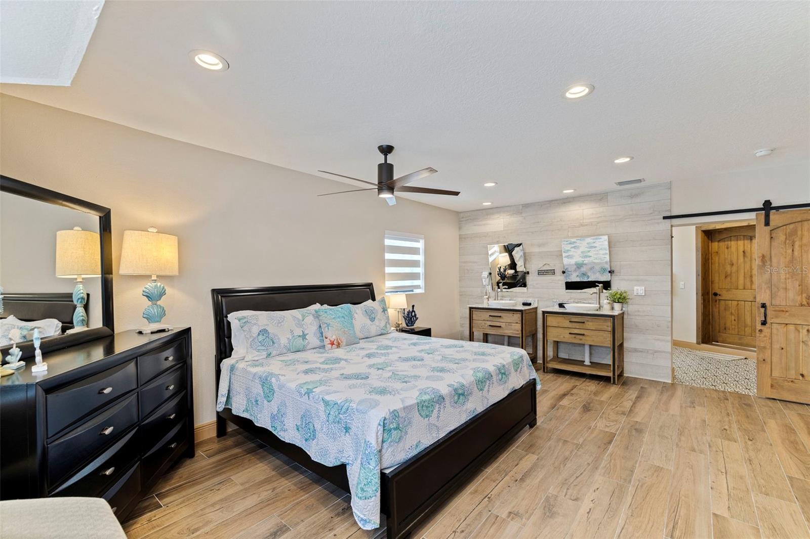 Image 28 of 60 For 357 La Hacienda Drive