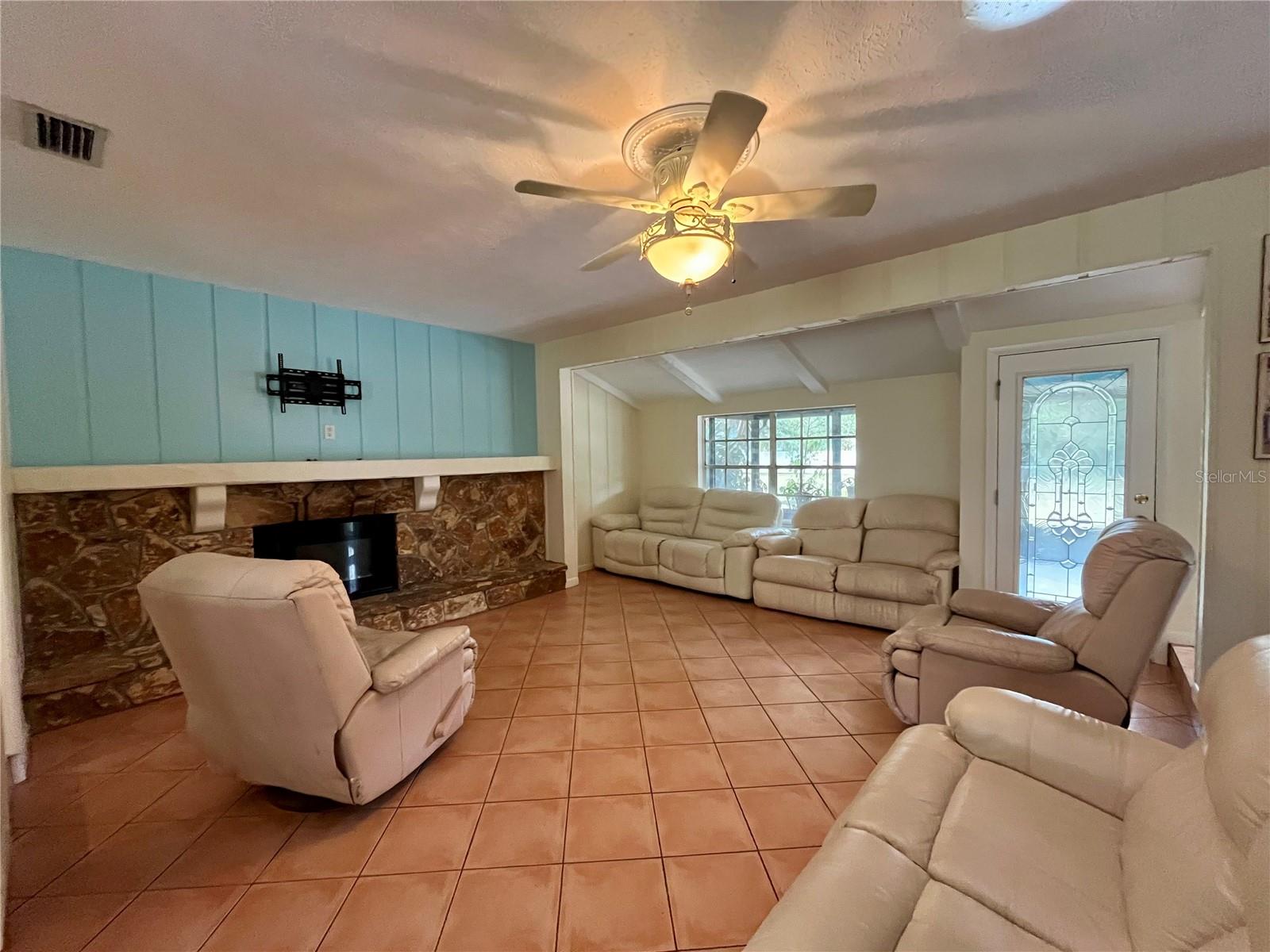 Image 11 of 32 For 6604 Flicker Court