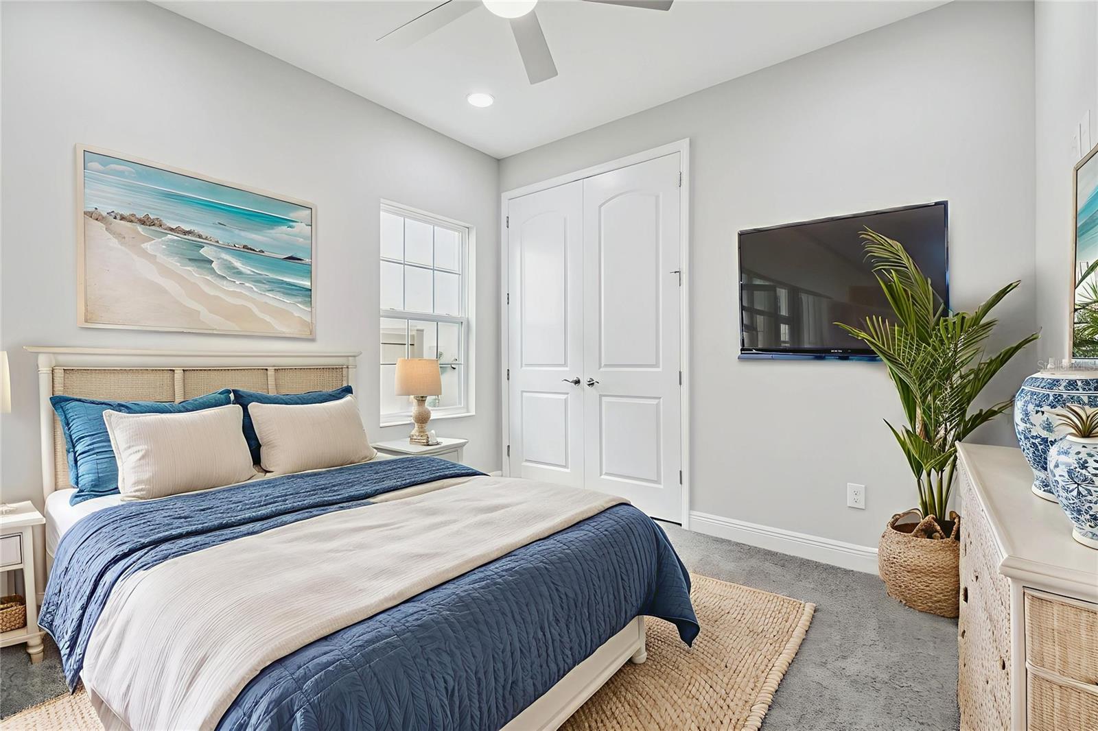 Image 12 of 39 For 21987 Emory Oak Place