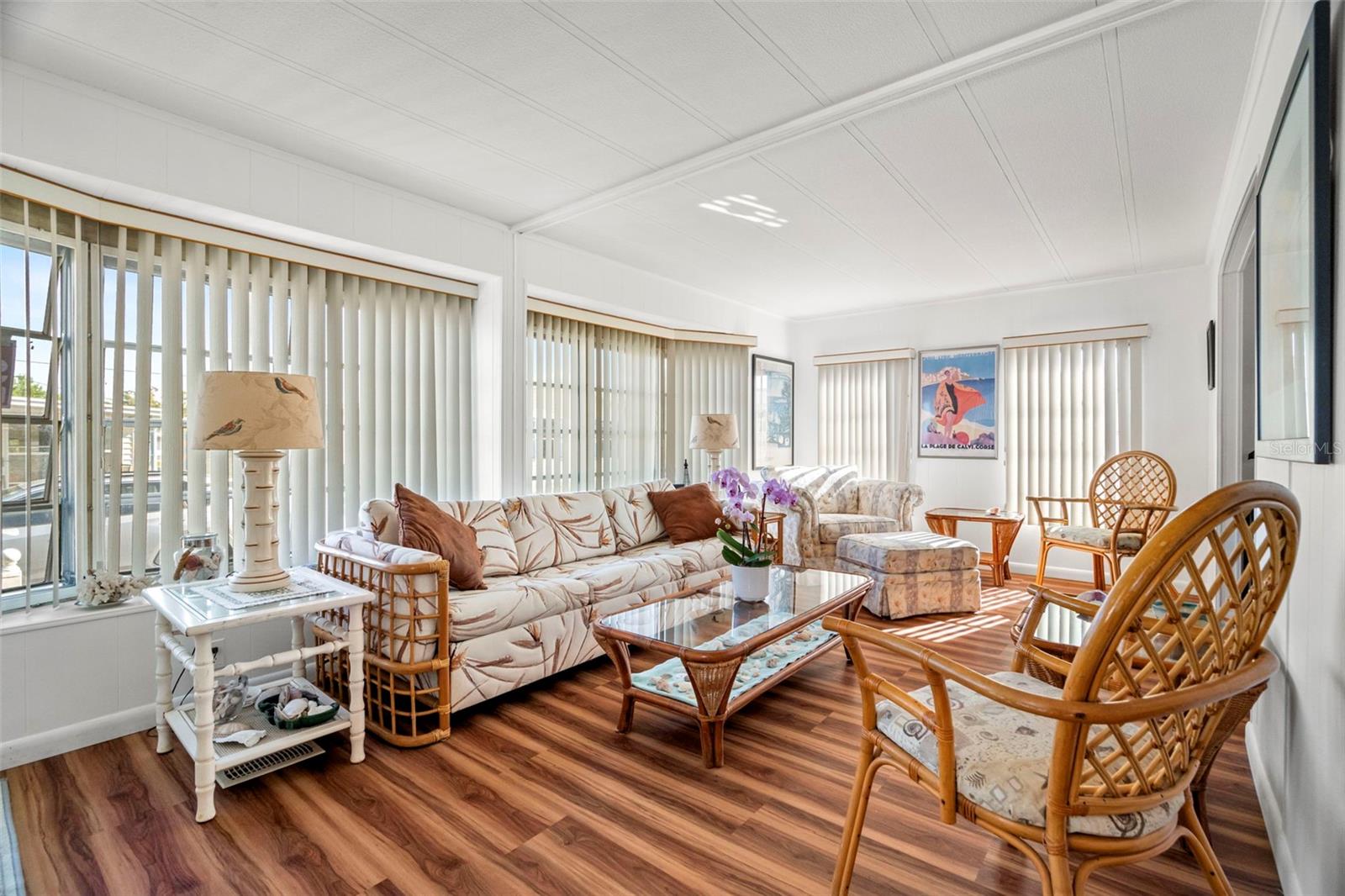 Image 10 of 37 For 130 Patricia Avenue 66