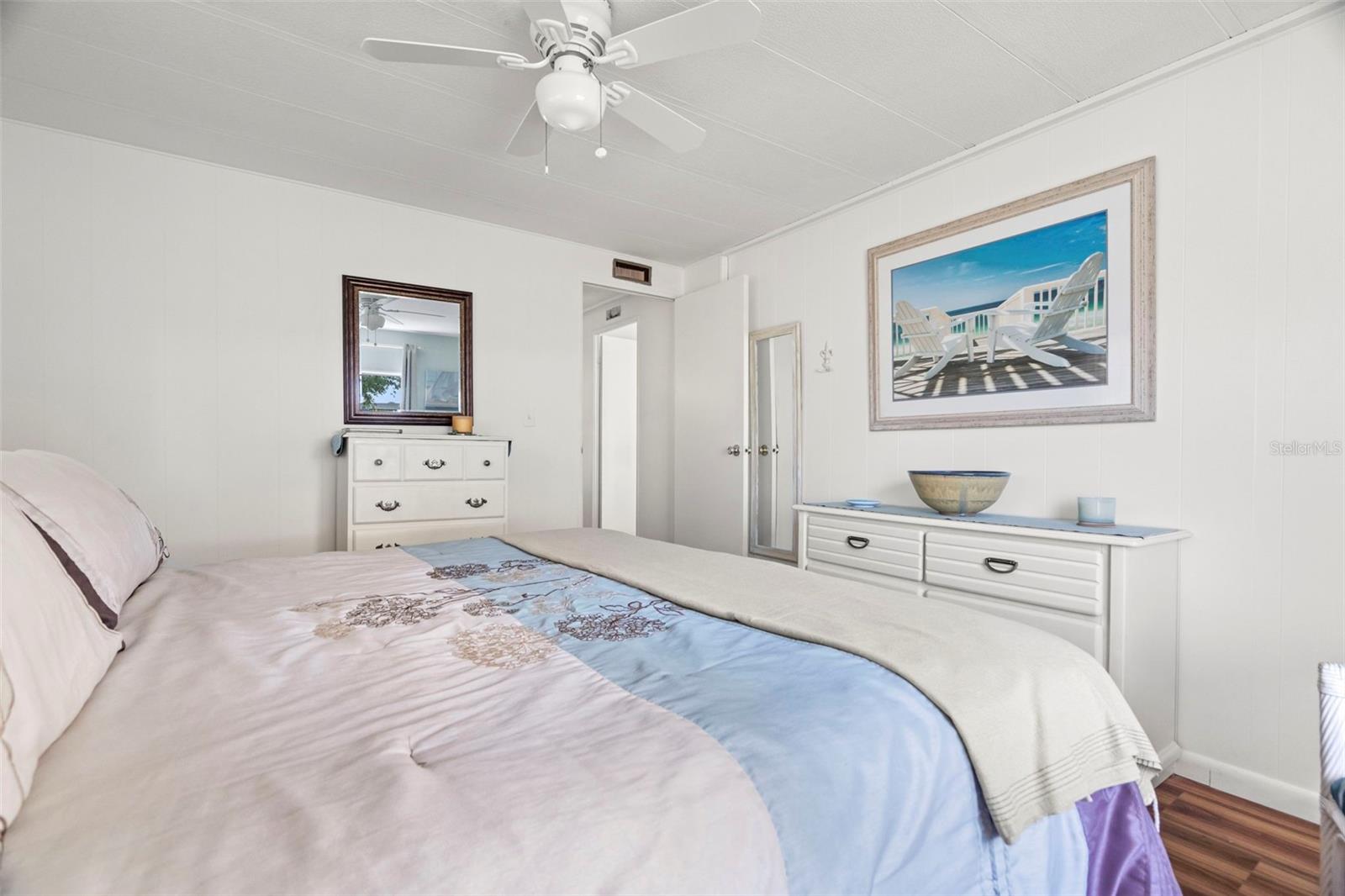 Image 19 of 37 For 130 Patricia Avenue 66