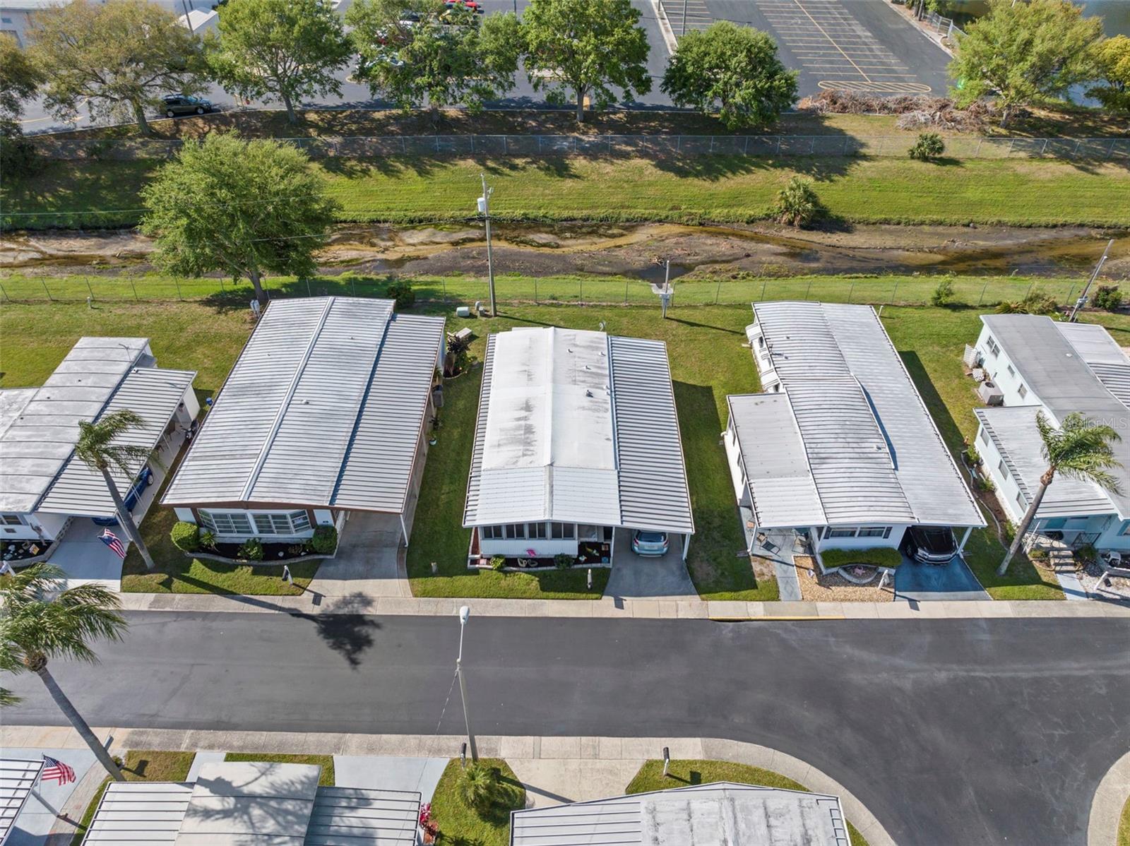 Image 33 of 37 For 130 Patricia Avenue 66