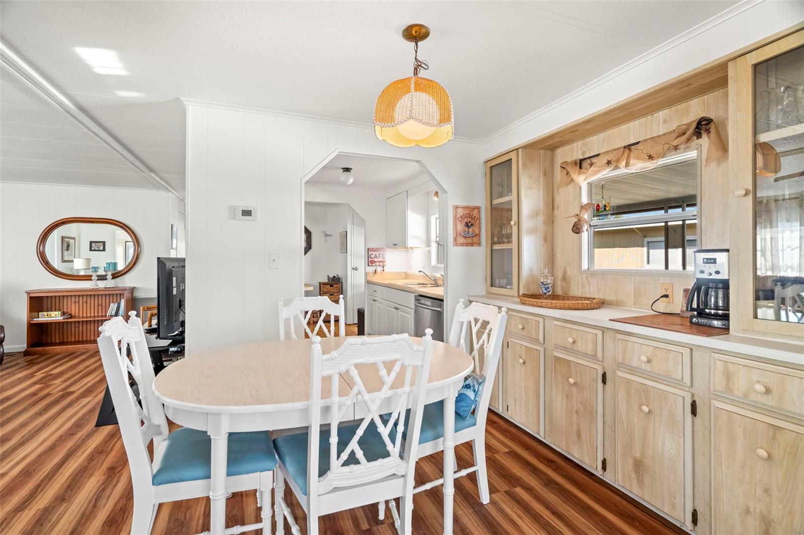 Image 8 of 37 For 130 Patricia Avenue 66