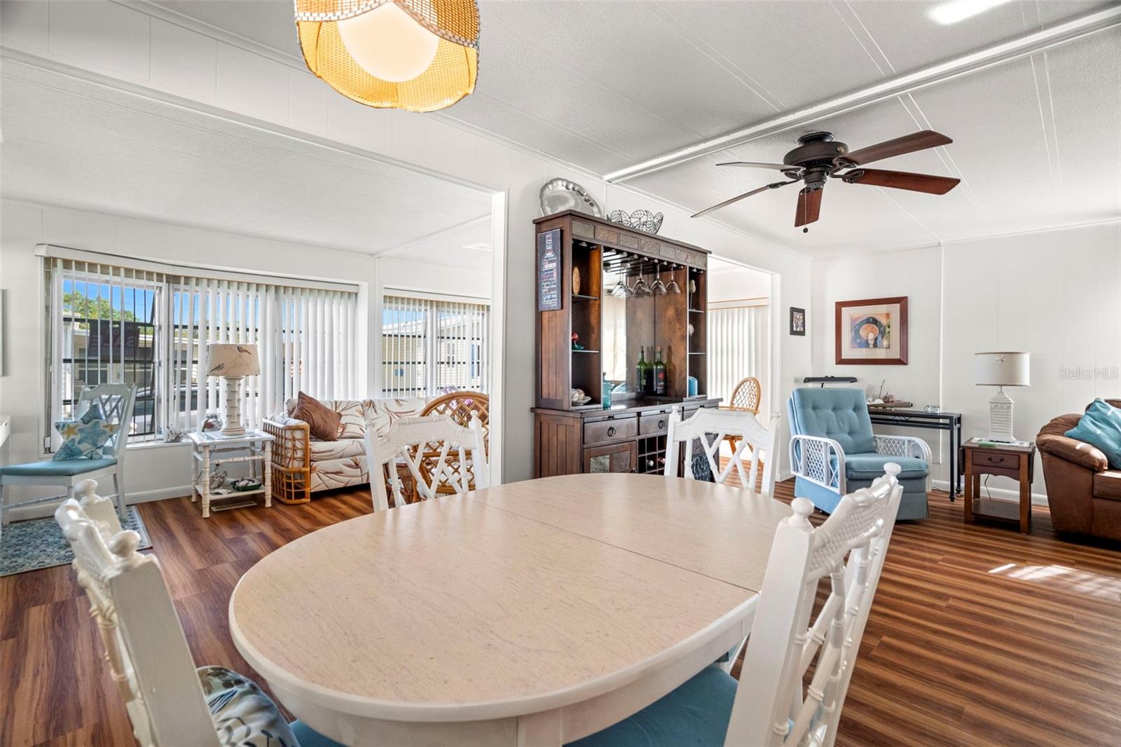 Image 9 of 37 For 130 Patricia Avenue 66