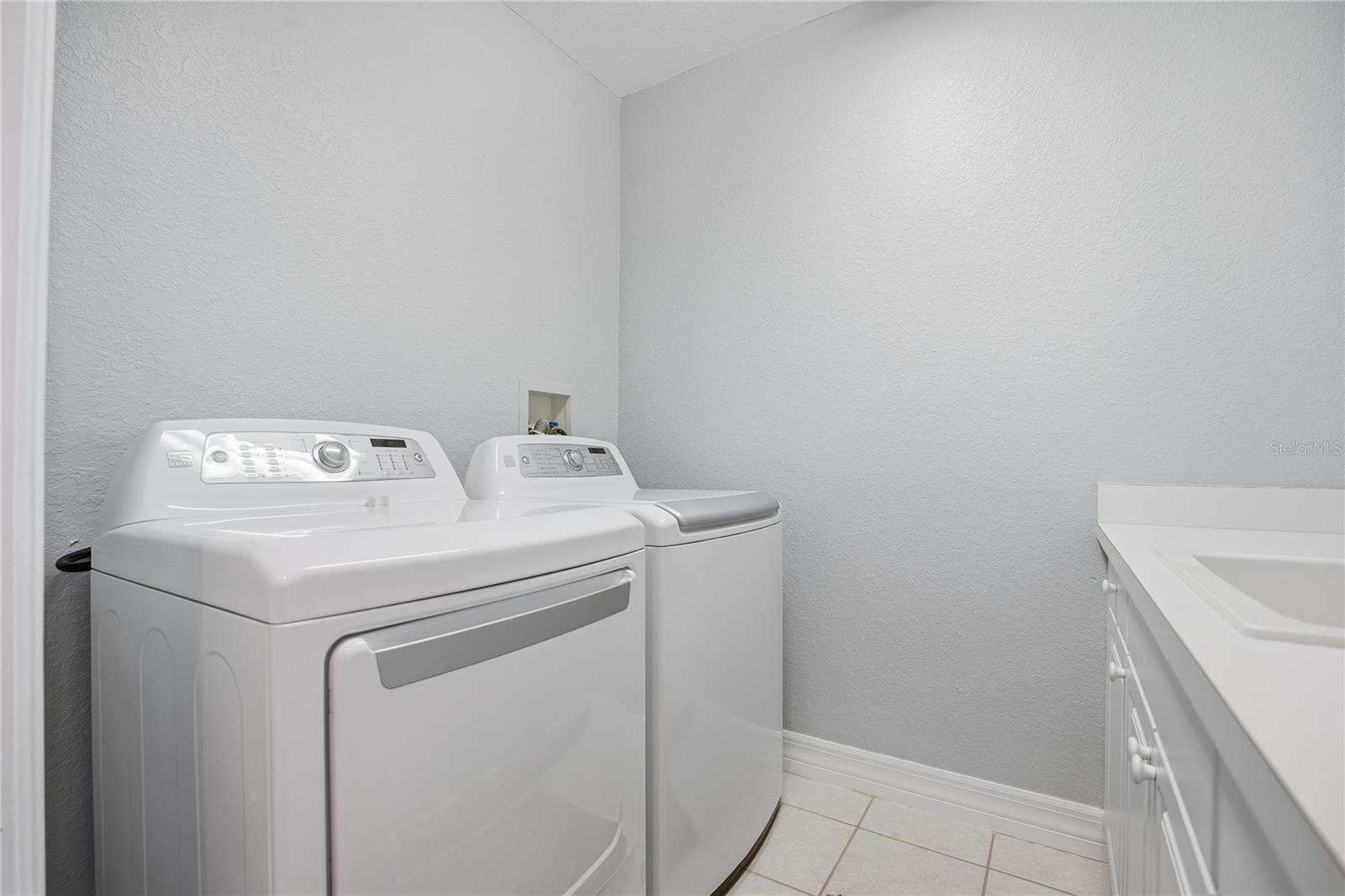 Image 41 of 98 For 1197 Flying Fish Lane