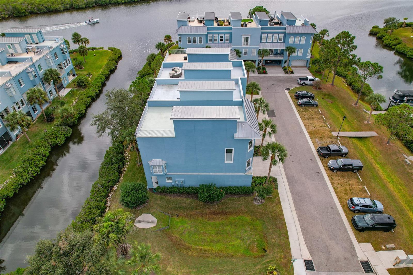 Image 76 of 98 For 1197 Flying Fish Lane