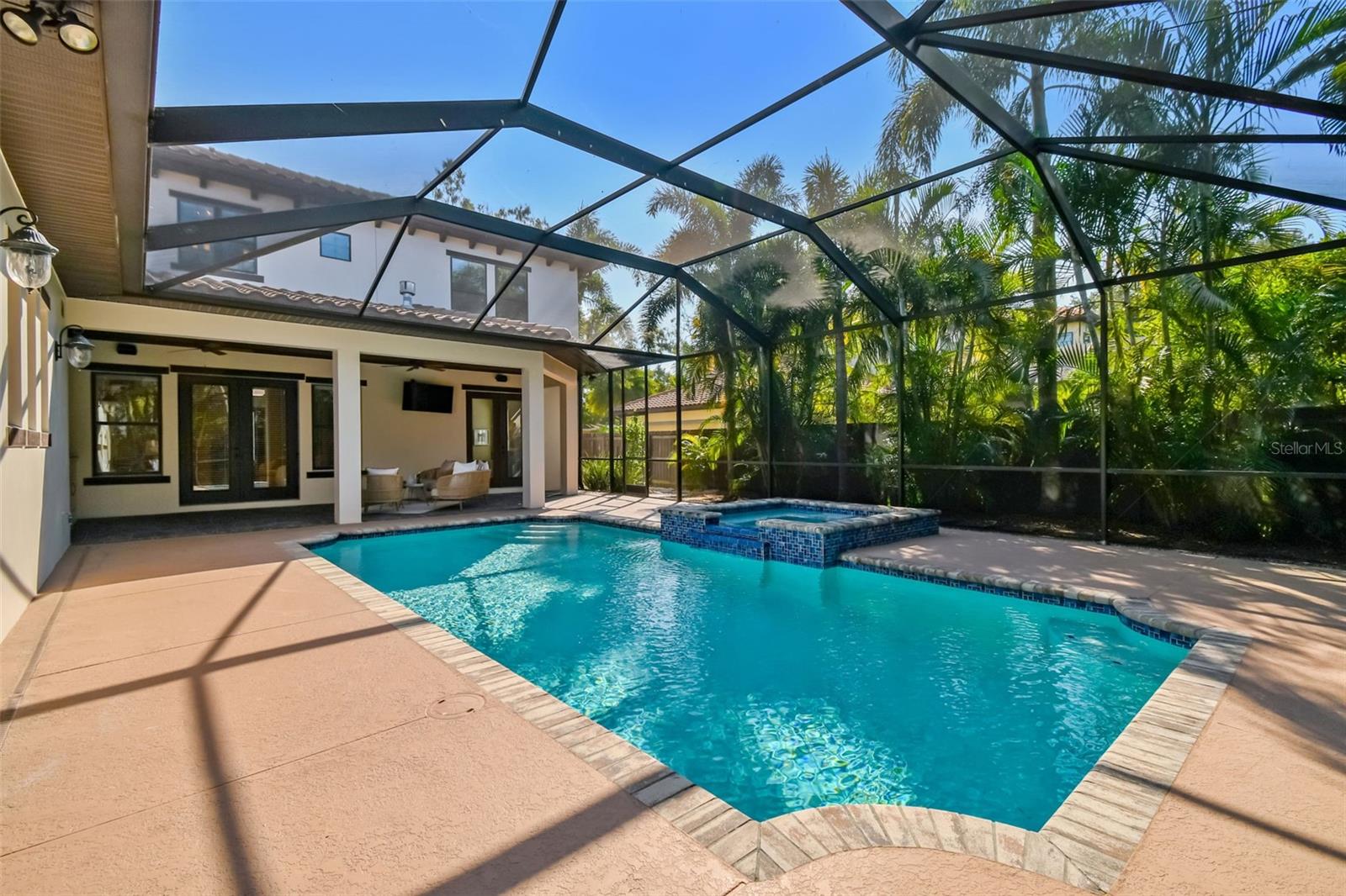 Image 10 of 61 For 3901 Lynwood Avenue