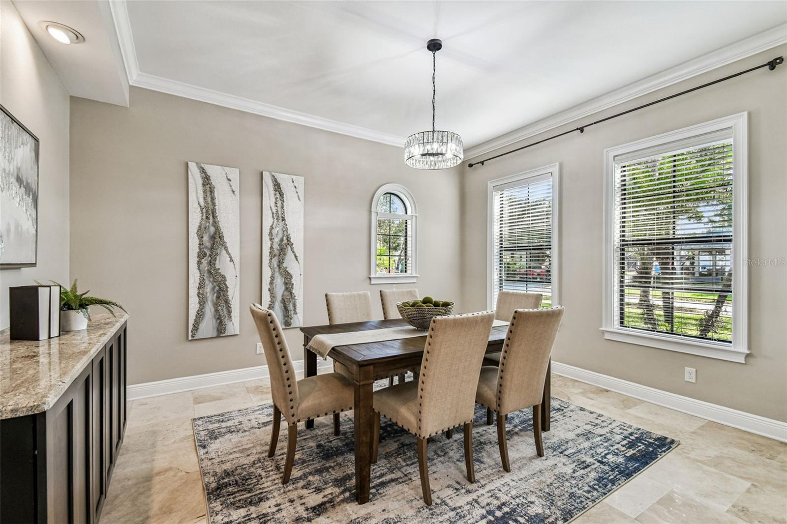 Image 13 of 61 For 3901 Lynwood Avenue