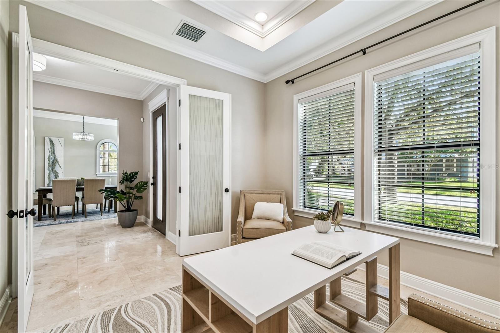 Image 16 of 61 For 3901 Lynwood Avenue