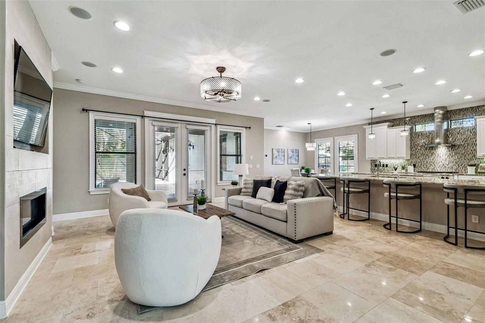 Image 19 of 61 For 3901 Lynwood Avenue