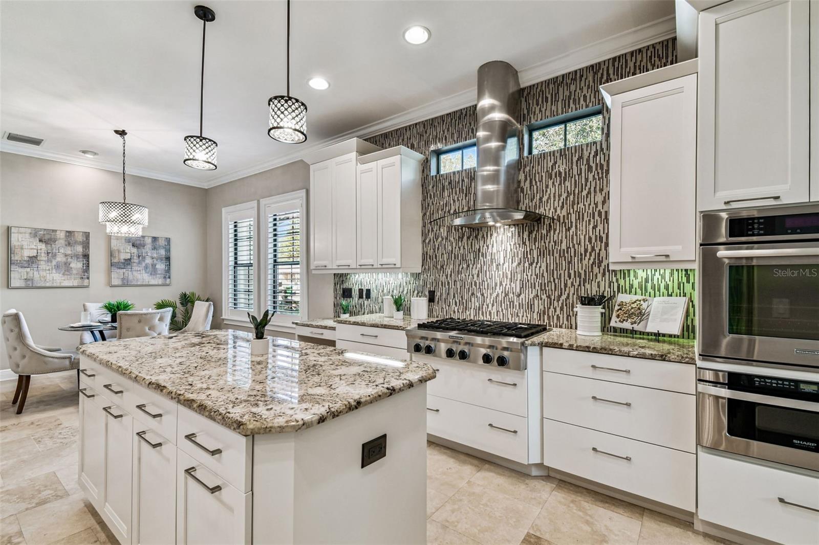 Image 28 of 61 For 3901 Lynwood Avenue