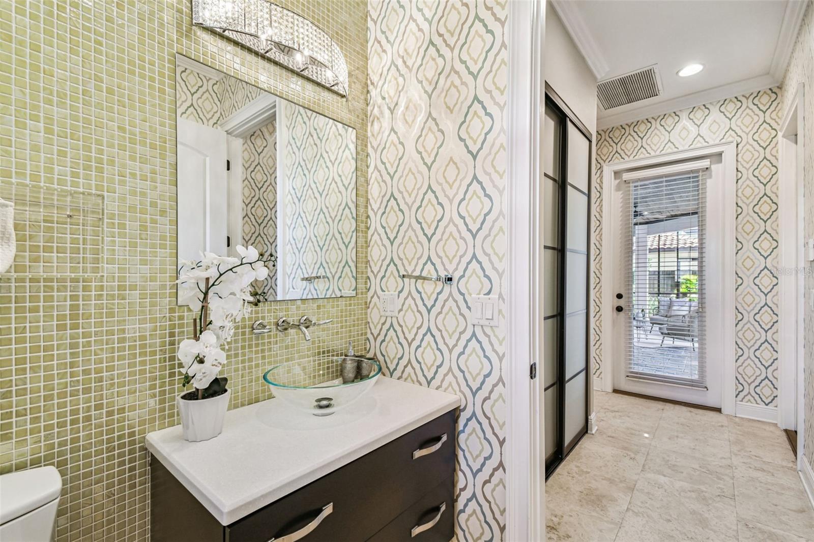 Image 32 of 61 For 3901 Lynwood Avenue