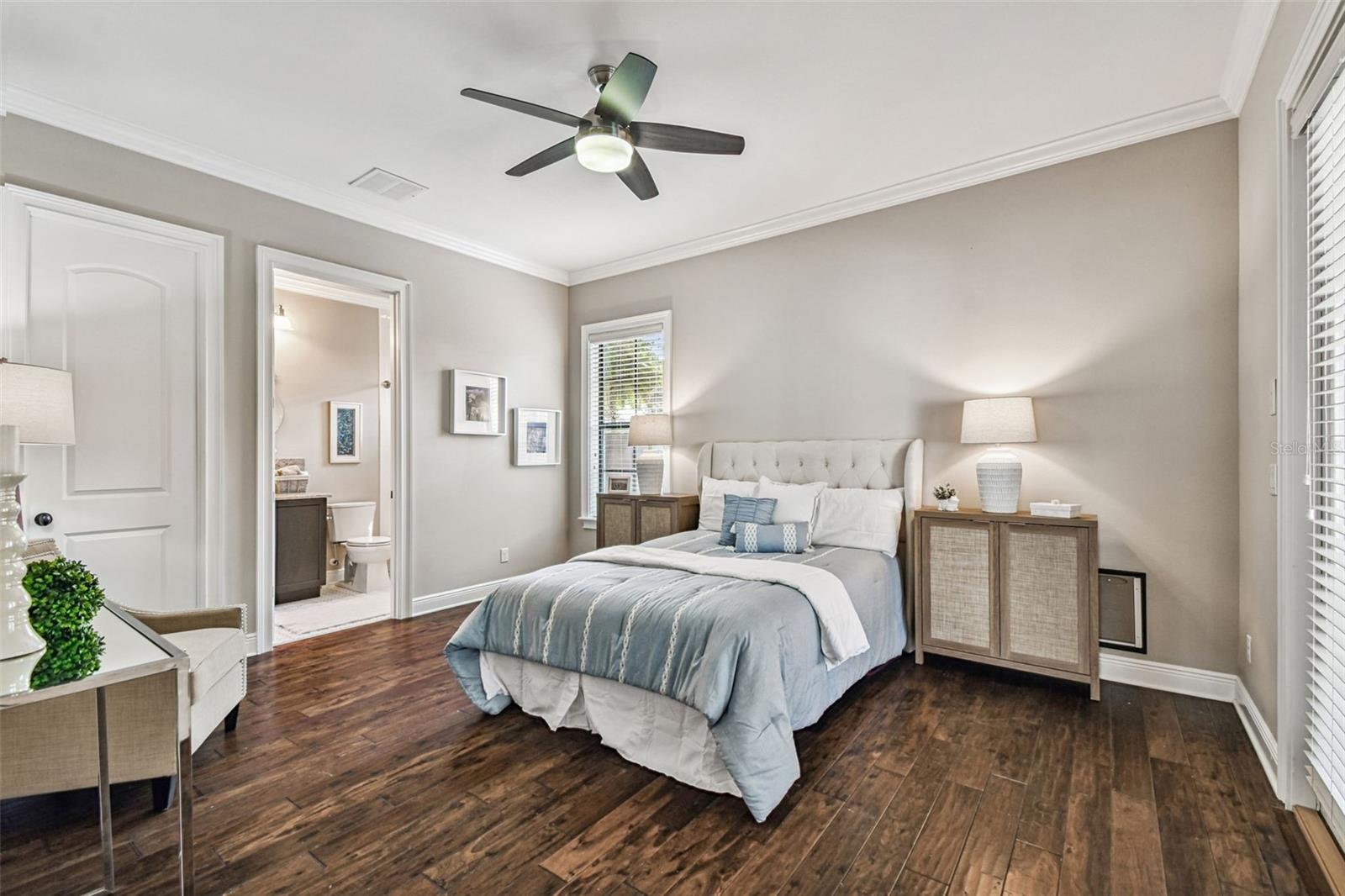 Image 33 of 61 For 3901 Lynwood Avenue