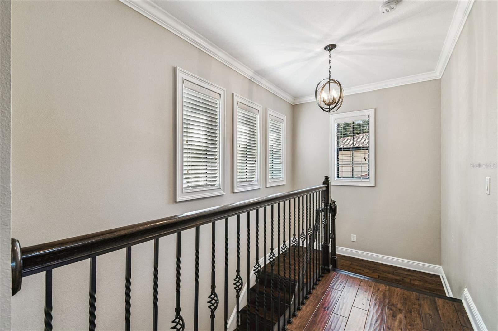 Image 37 of 61 For 3901 Lynwood Avenue