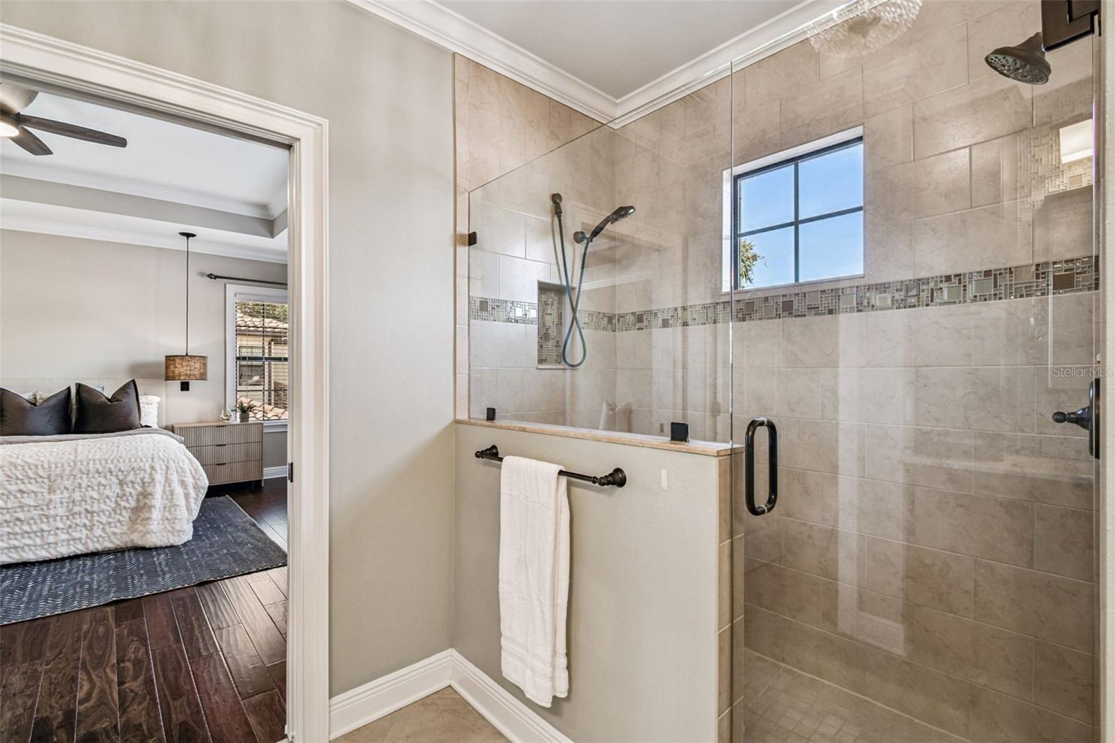 Image 39 of 61 For 3901 Lynwood Avenue