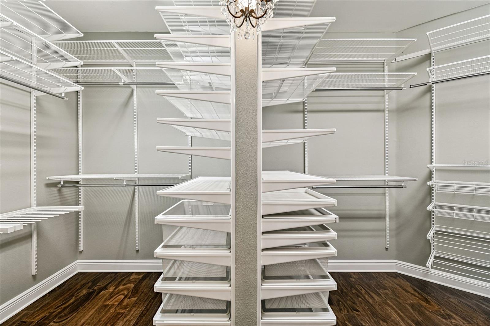 Image 41 of 61 For 3901 Lynwood Avenue