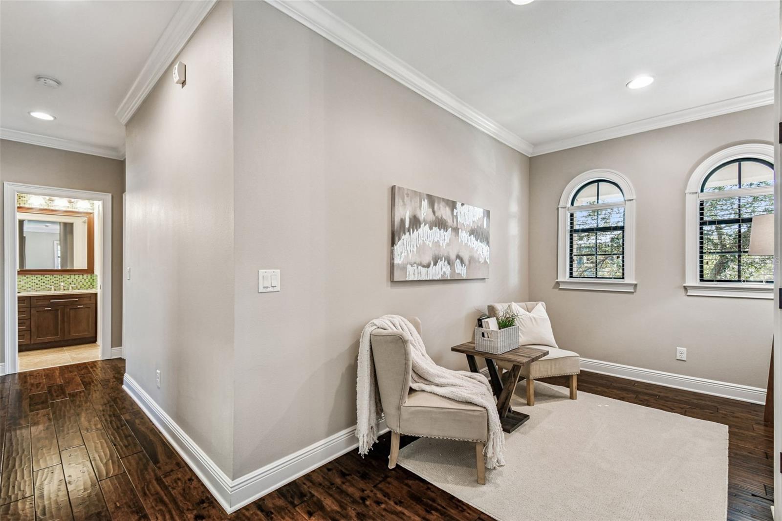 Image 42 of 61 For 3901 Lynwood Avenue