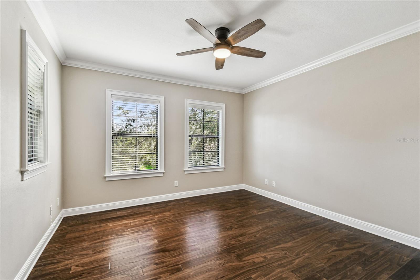 Image 49 of 61 For 3901 Lynwood Avenue