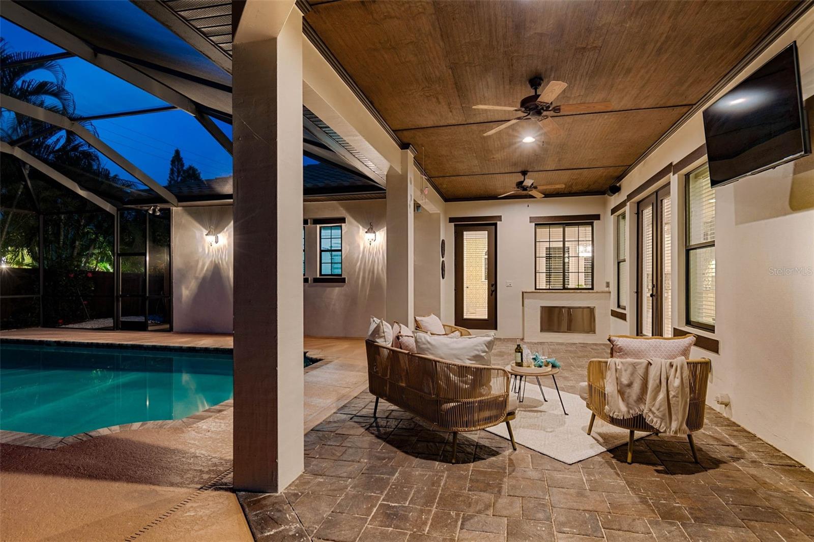 Image 59 of 61 For 3901 Lynwood Avenue