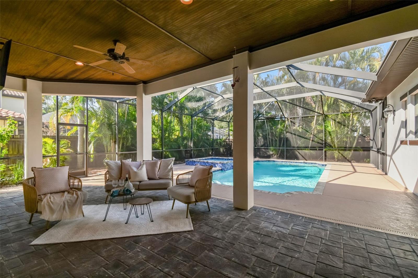 Image 9 of 61 For 3901 Lynwood Avenue