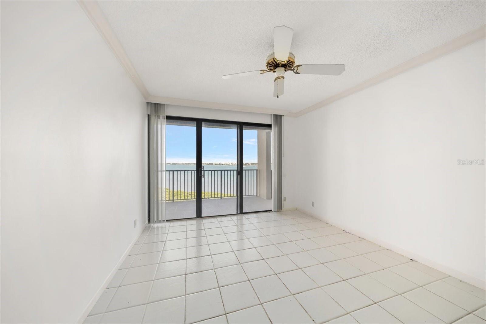 Image 11 of 27 For 1501 Gulf Boulevard 604
