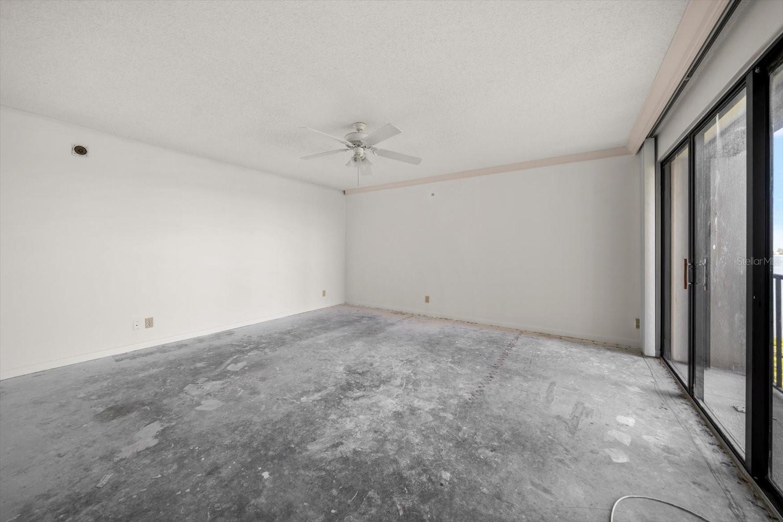 Image 18 of 27 For 1501 Gulf Boulevard 604