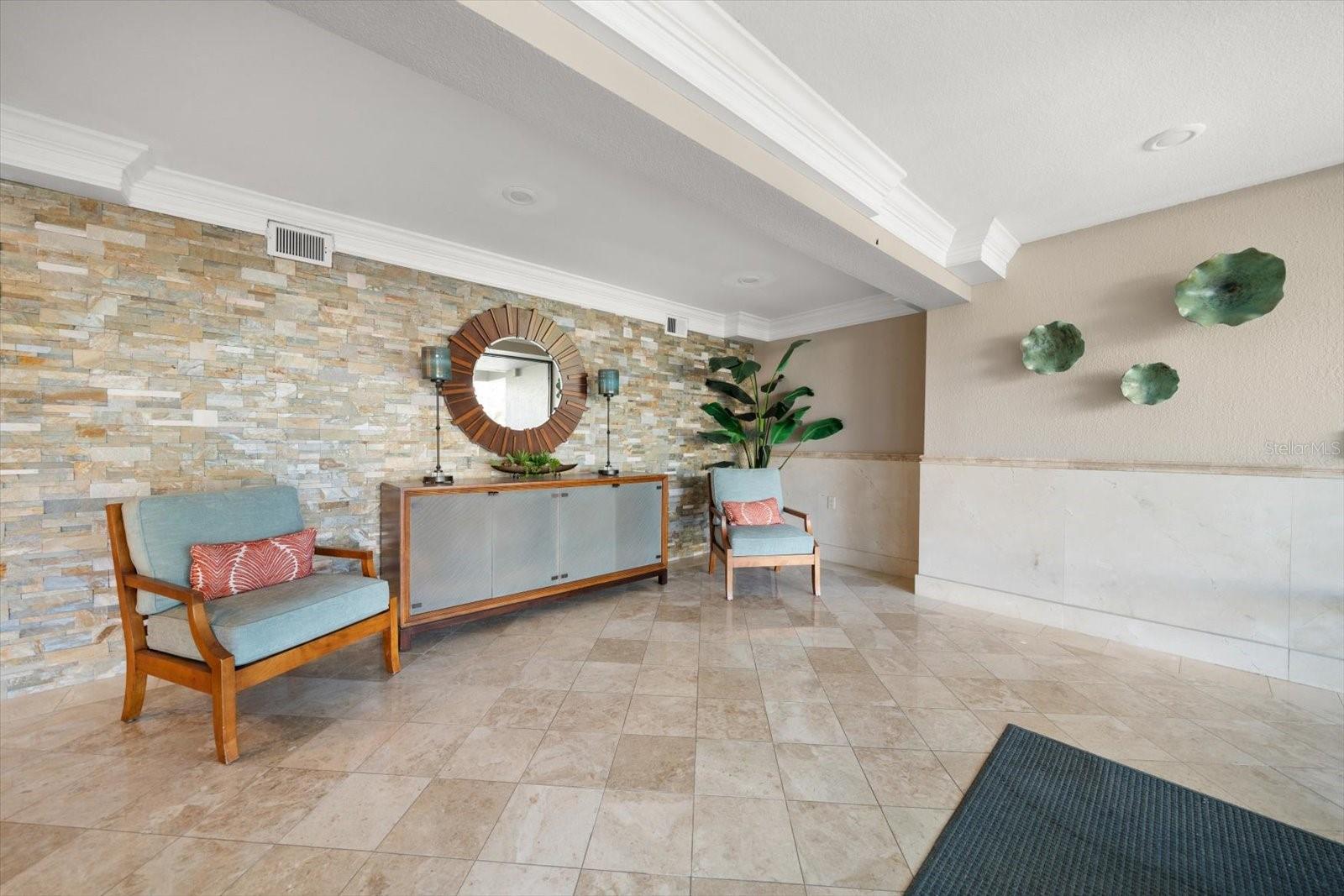 Image 22 of 27 For 1501 Gulf Boulevard 604