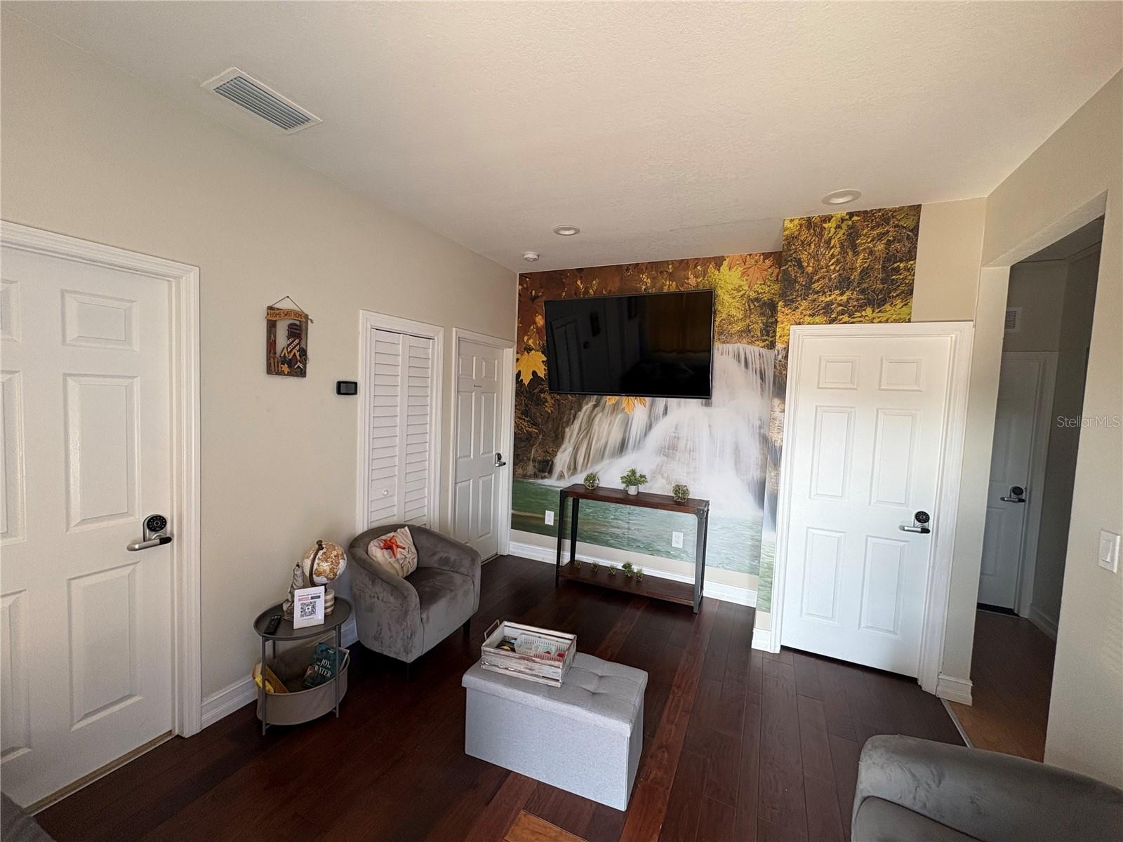 Image 4 of 18 For 6512 23rd Avenue