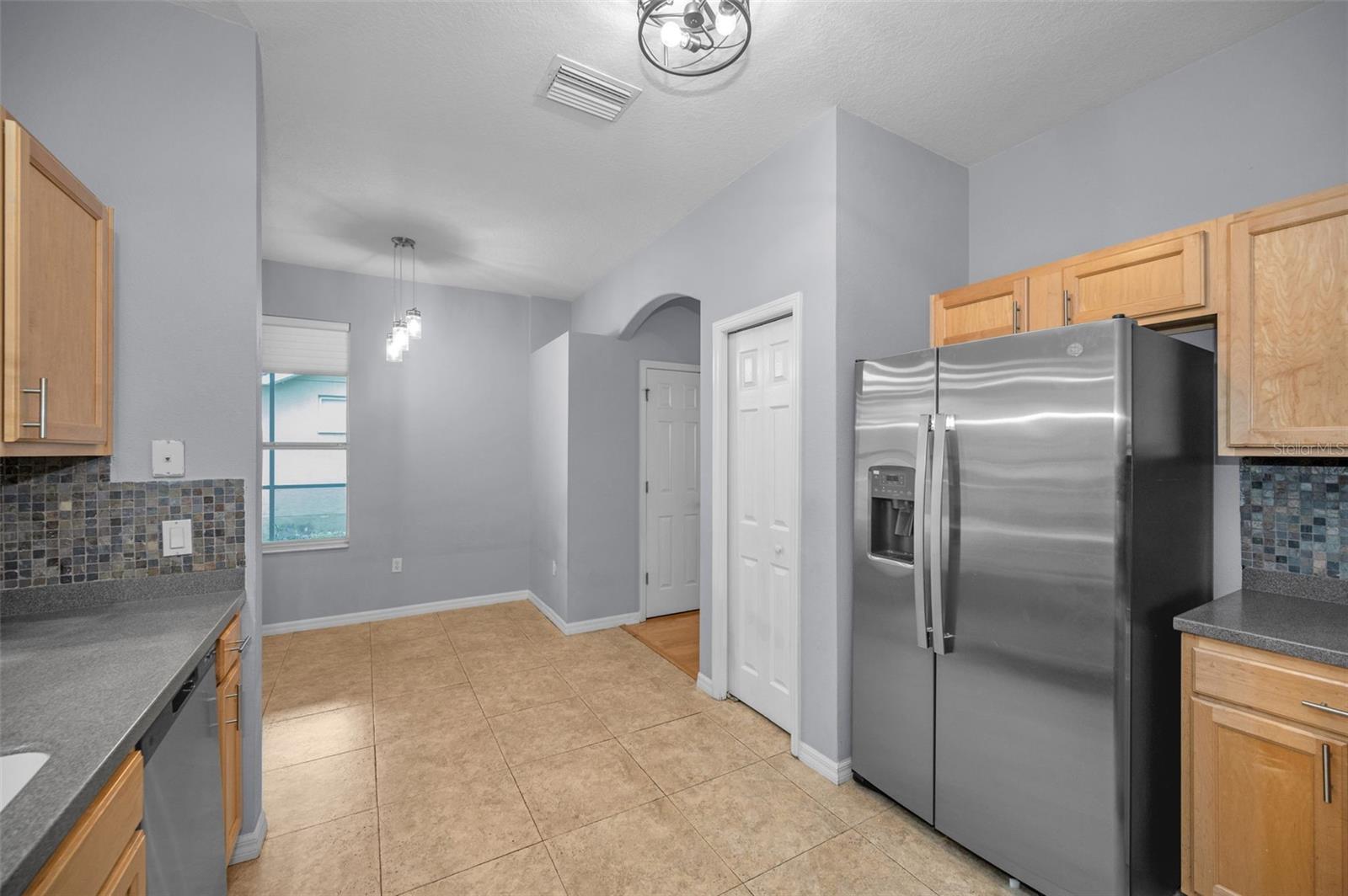 Listing photo id 11 for 10125 Palladio Drive