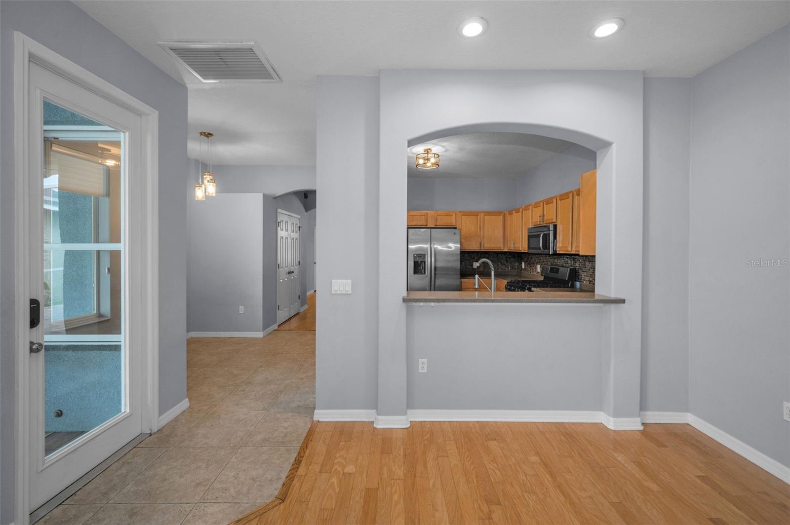 Listing photo id 13 for 10125 Palladio Drive