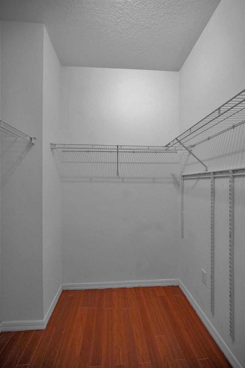 Listing photo id 36 for 10125 Palladio Drive