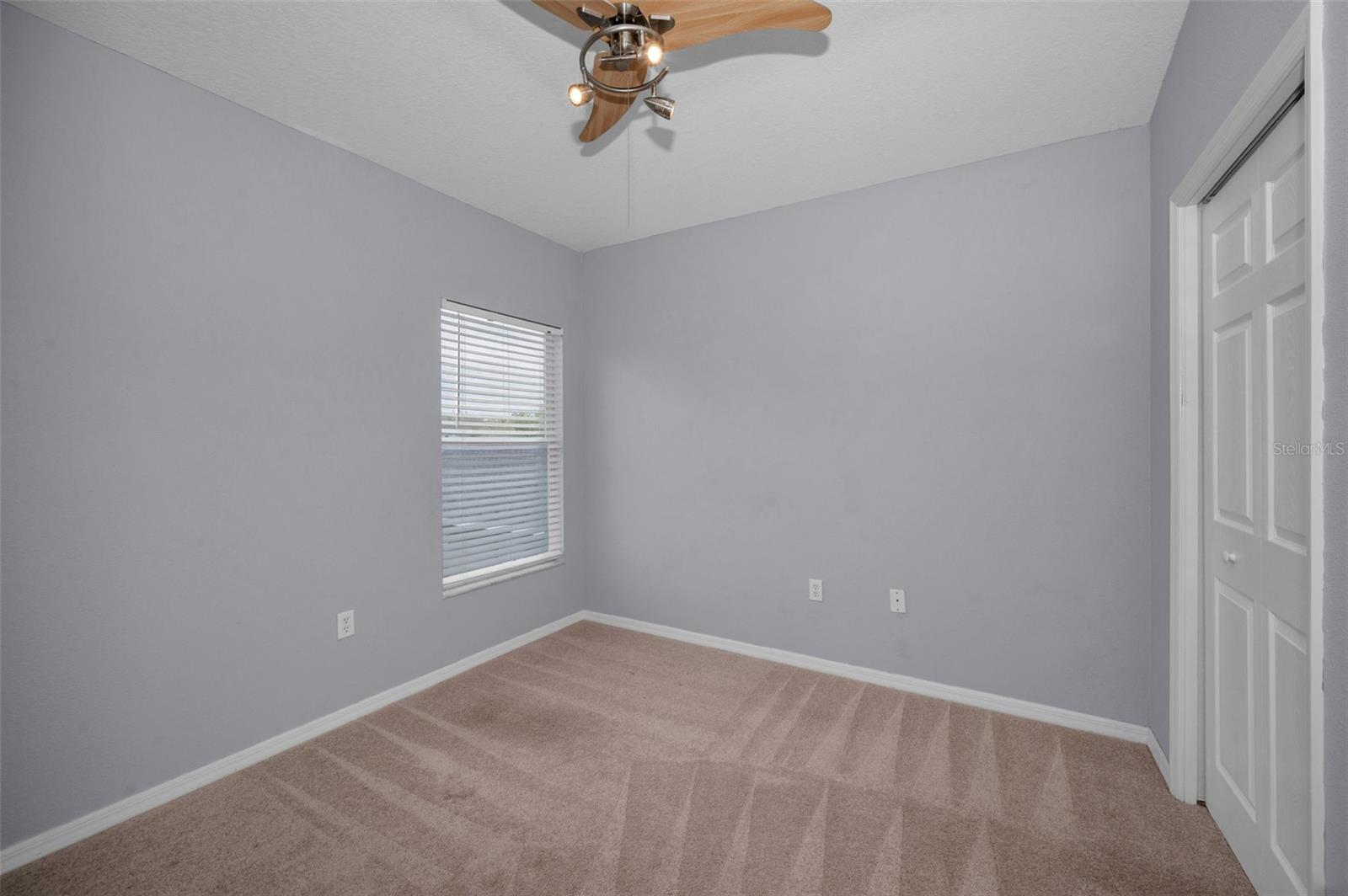 Listing photo id 47 for 10125 Palladio Drive