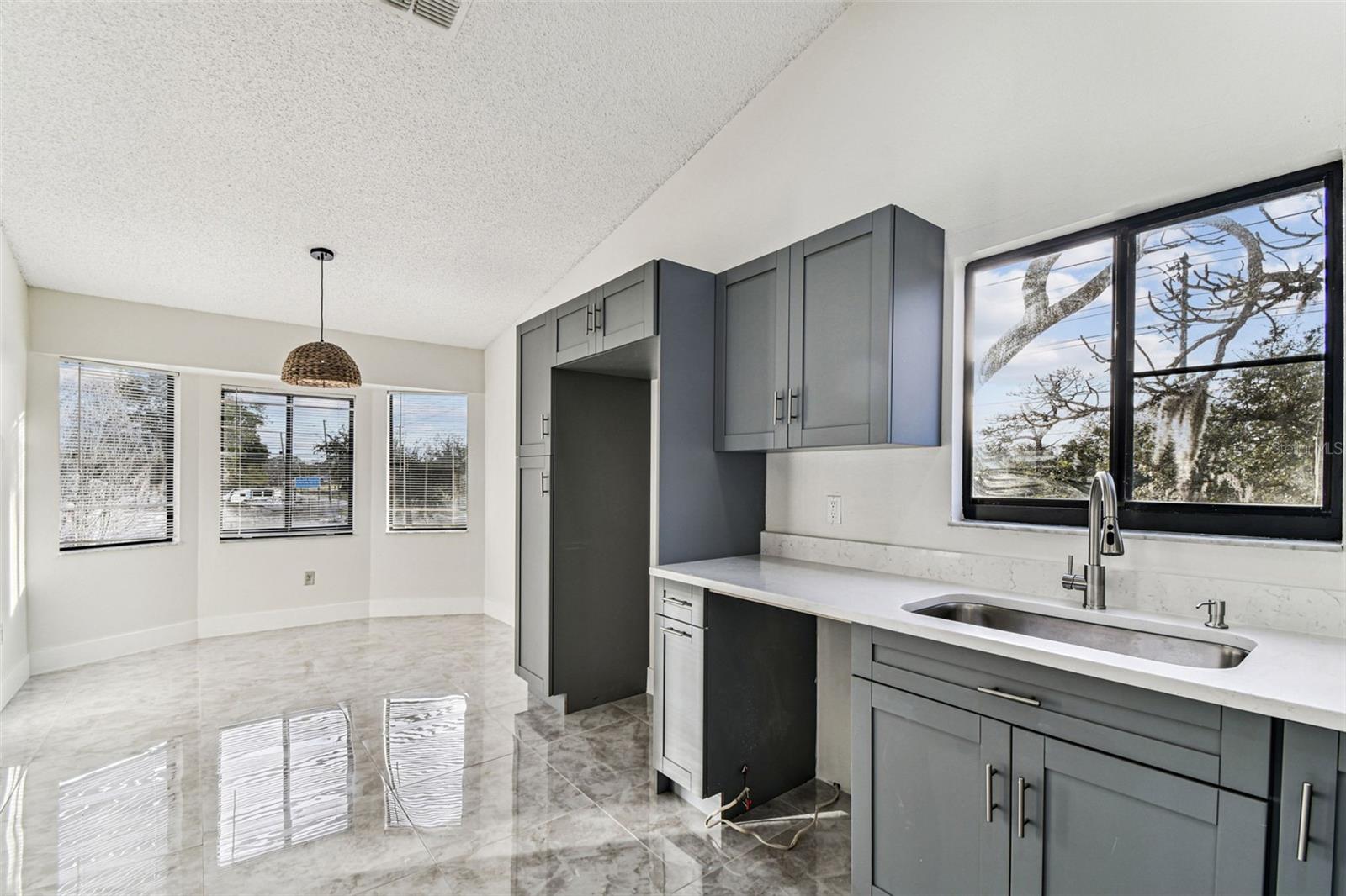 Image 42 of 97 For 1734 Rumar Lane