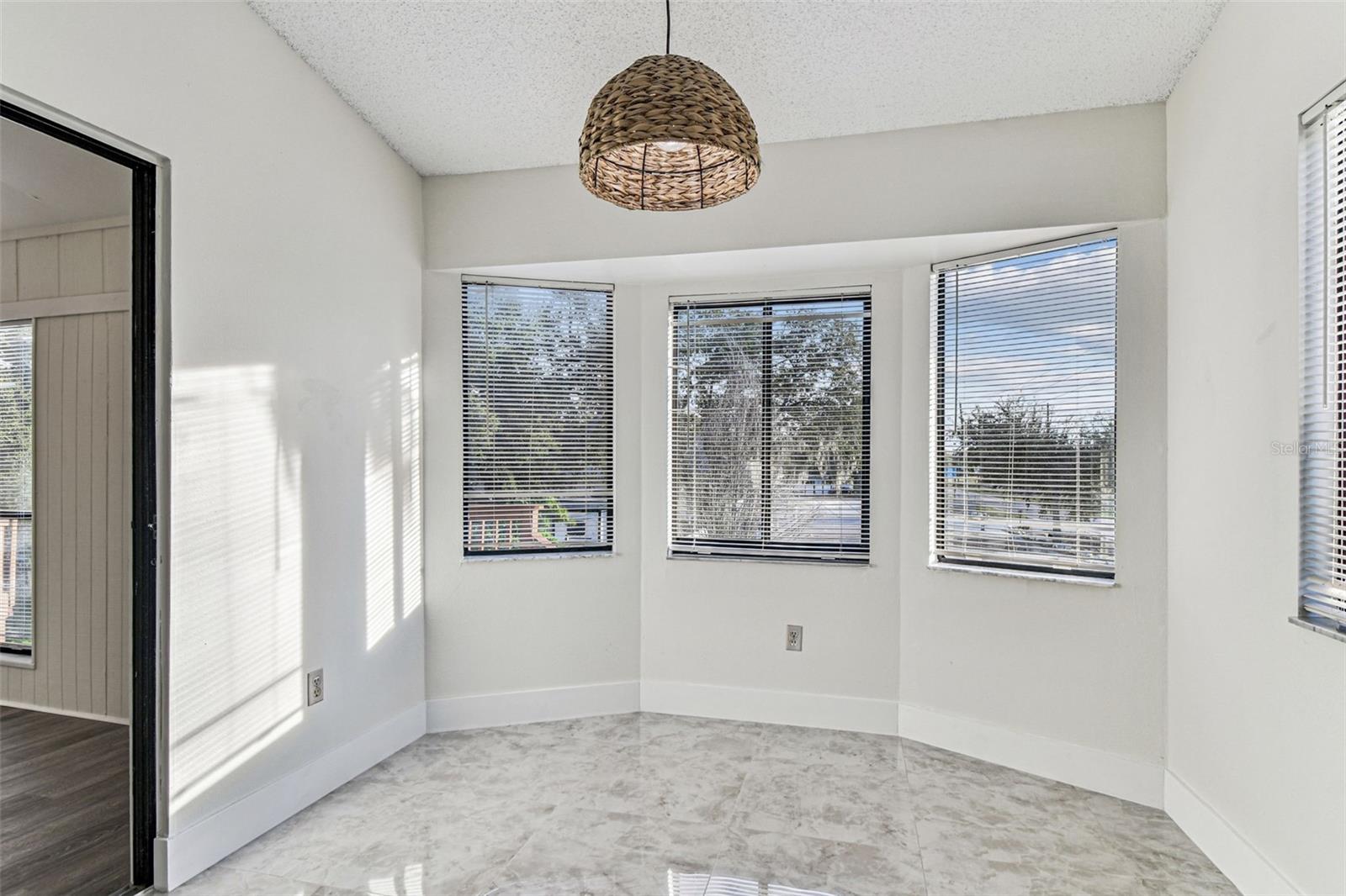 Image 43 of 97 For 1734 Rumar Lane