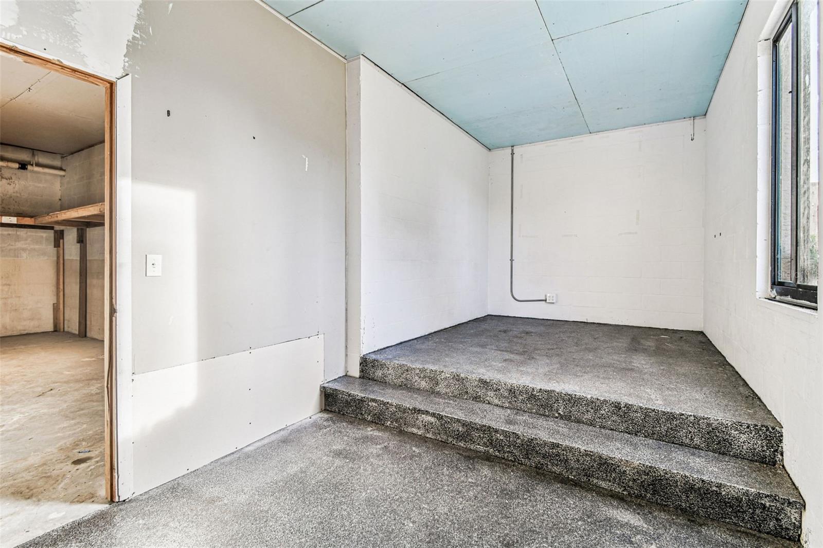 Image 72 of 97 For 1734 Rumar Lane