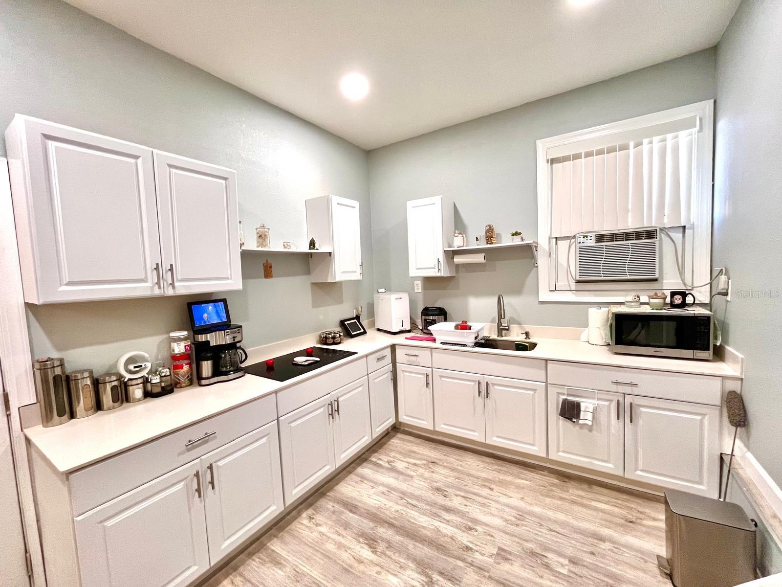 Image 87 of 97 For 1734 Rumar Lane