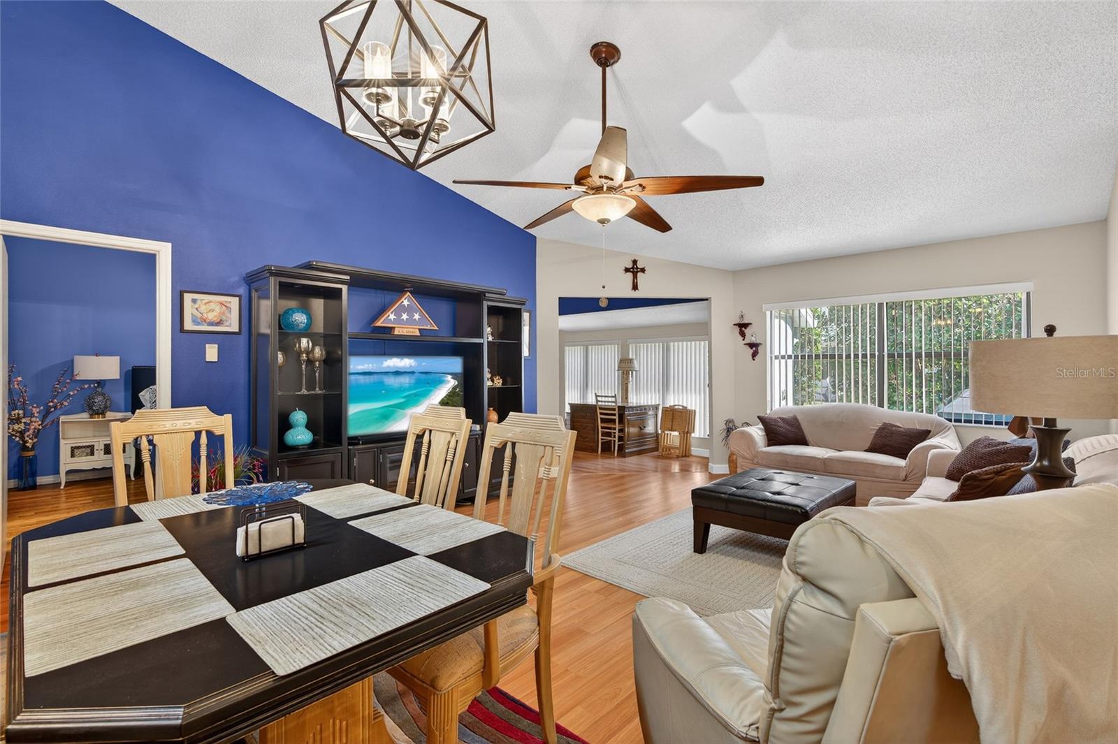 Image 14 of 31 For 1539 Rebecca Lane