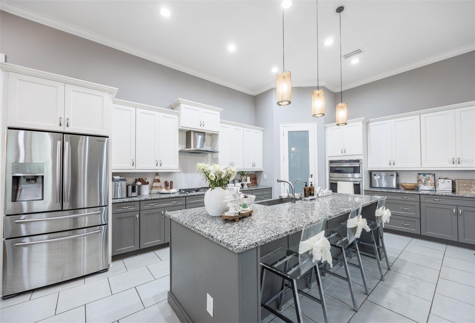 Image 2 of 50 For 14006 Quarry Lake Road