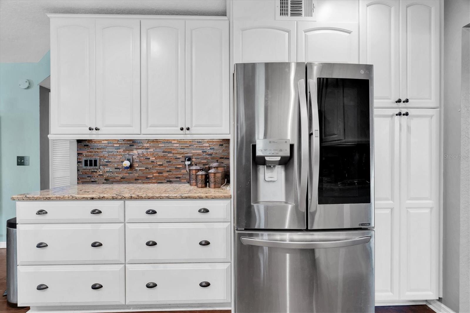 Image 10 of 42 For 6041 65th Avenue N