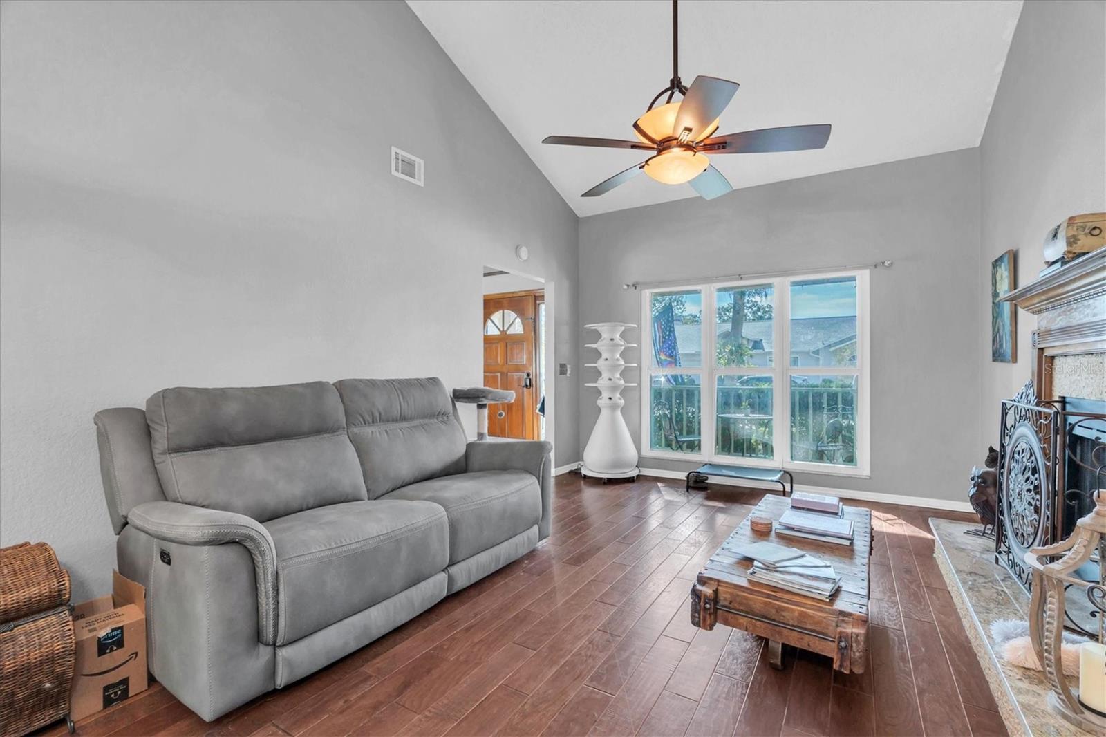 Image 13 of 42 For 6041 65th Avenue N