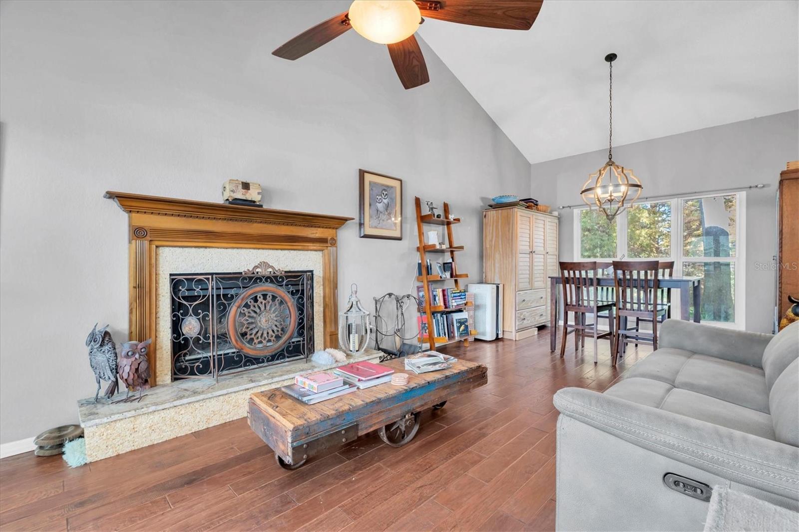 Image 14 of 42 For 6041 65th Avenue N