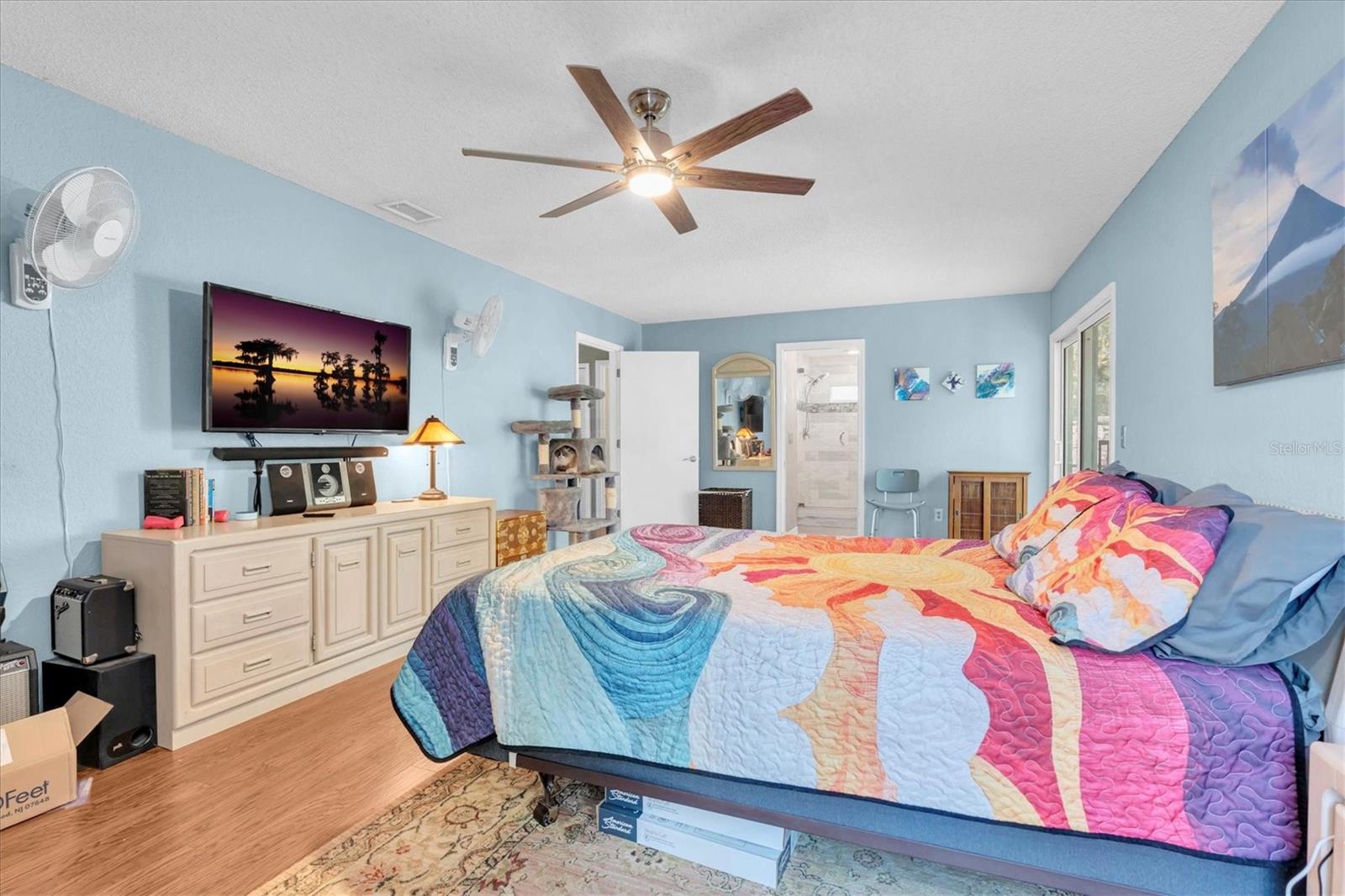 Image 21 of 42 For 6041 65th Avenue N