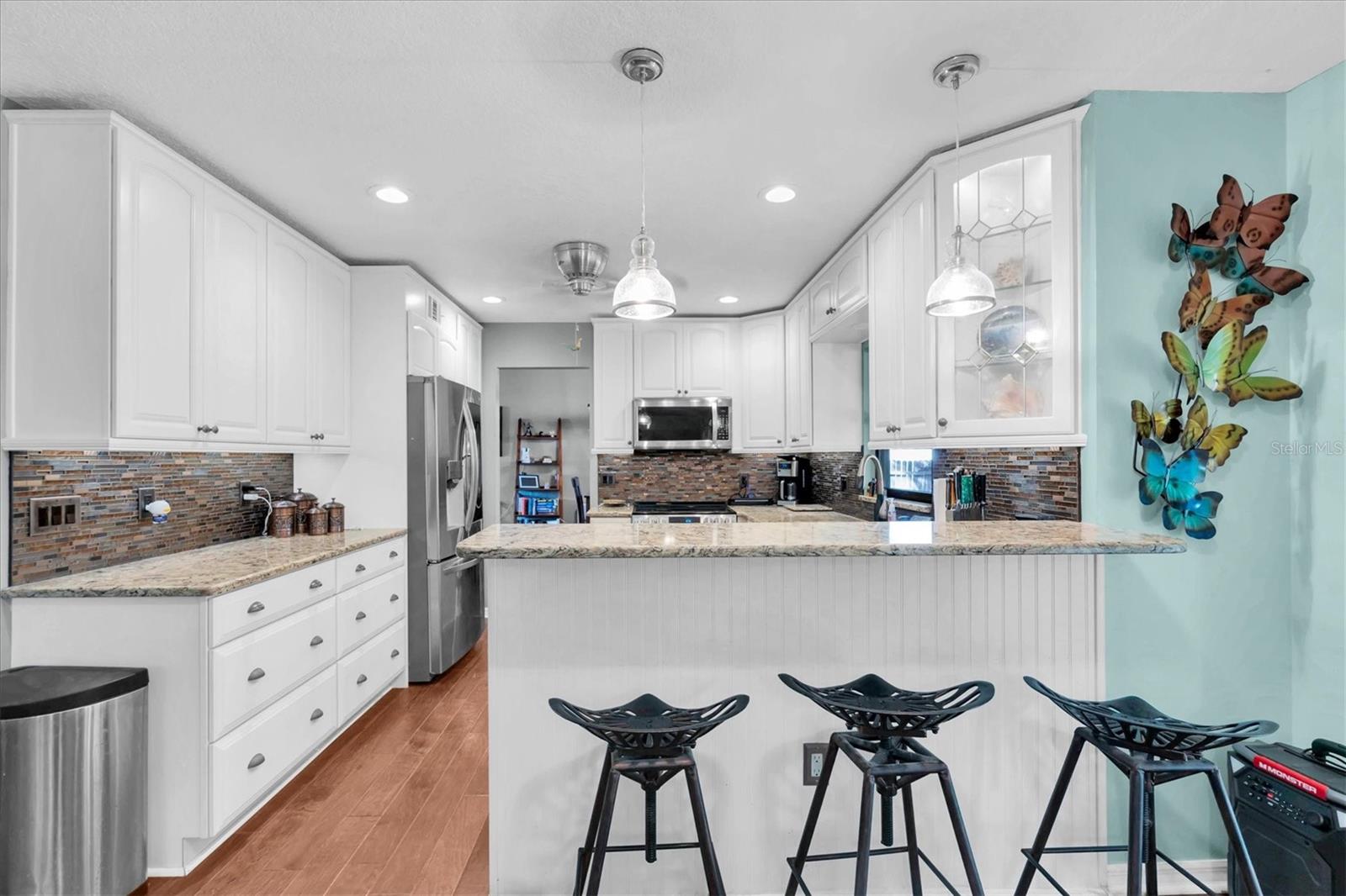 Image 8 of 42 For 6041 65th Avenue N