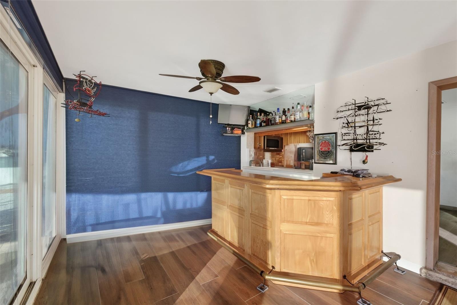 Listing photo id 12 for 1421 Sea Gull Drive S