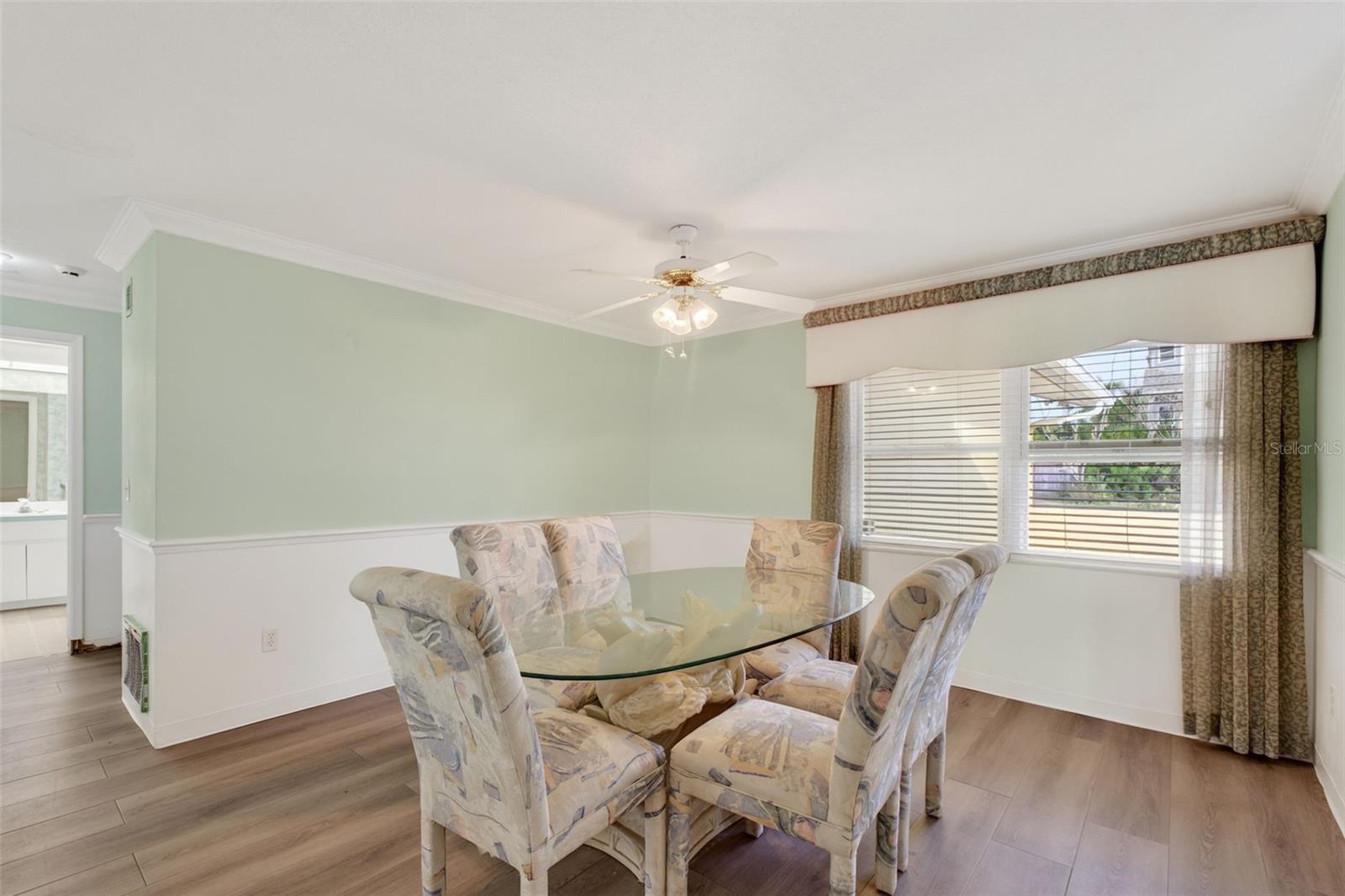 Listing photo id 14 for 1421 Sea Gull Drive S