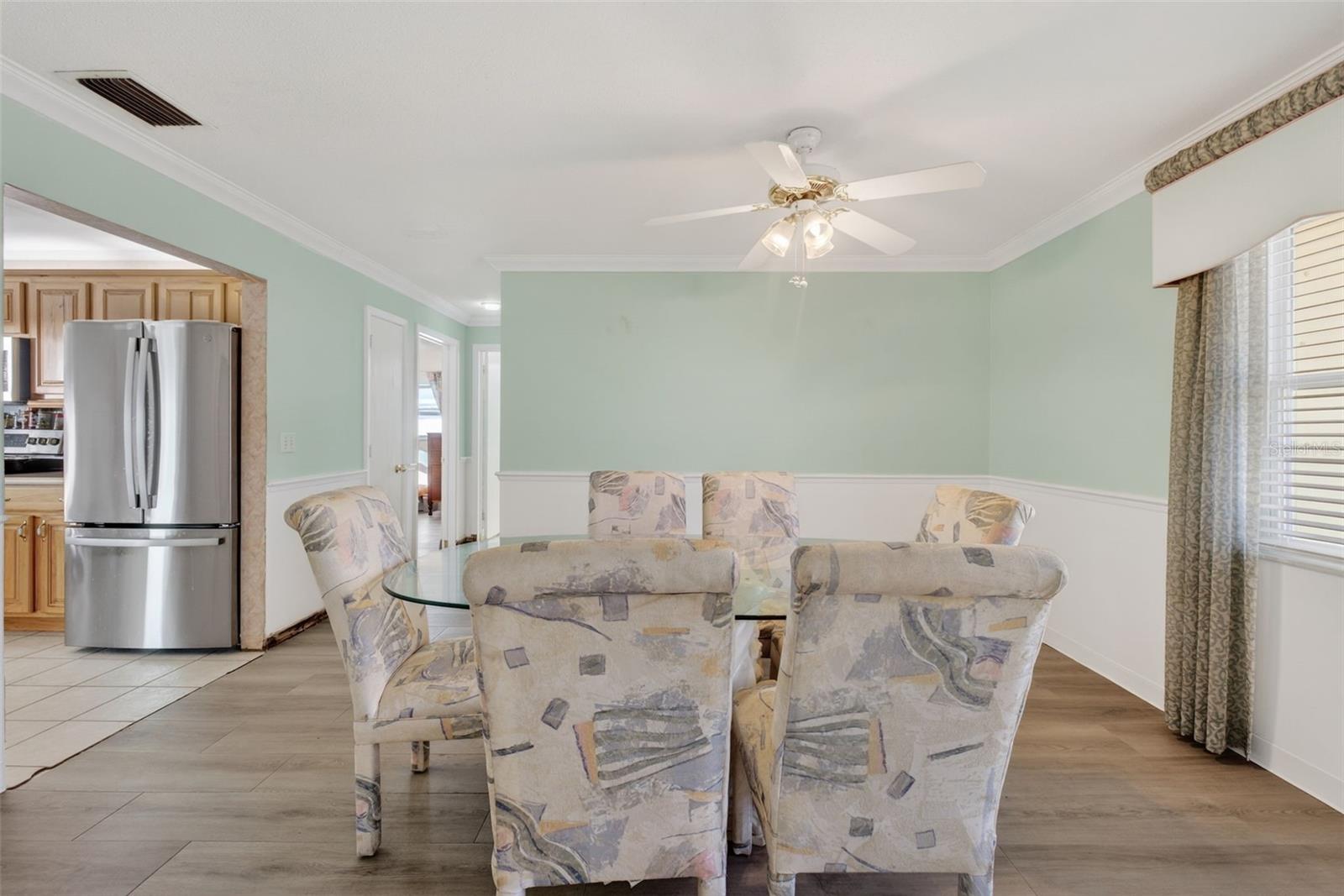 Listing photo id 15 for 1421 Sea Gull Drive S