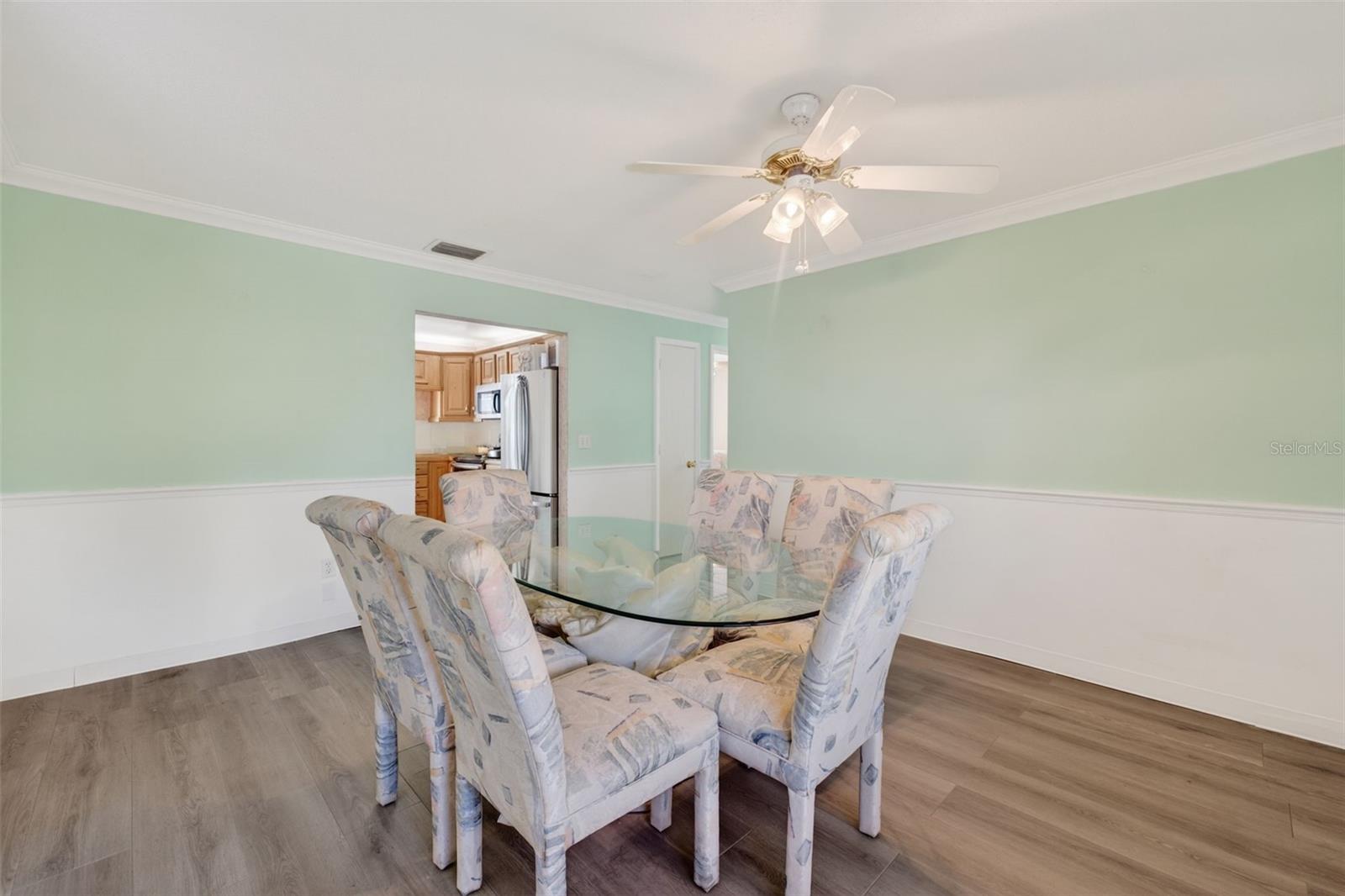 Listing photo id 16 for 1421 Sea Gull Drive S