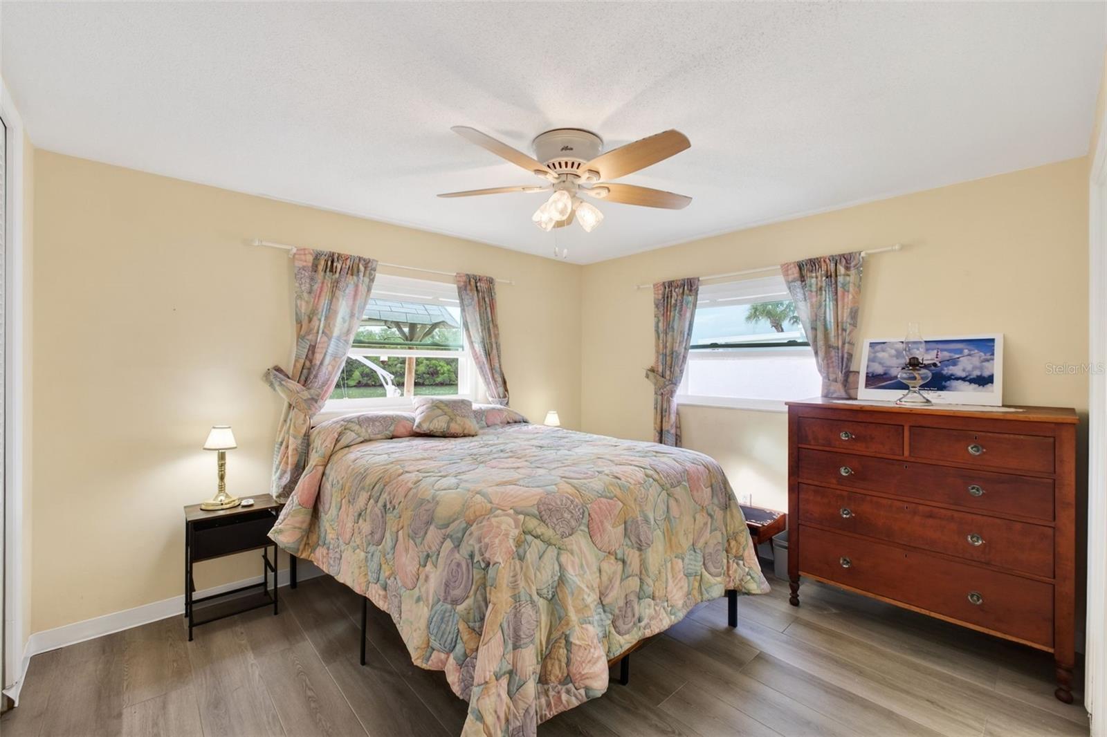 Listing photo id 20 for 1421 Sea Gull Drive S